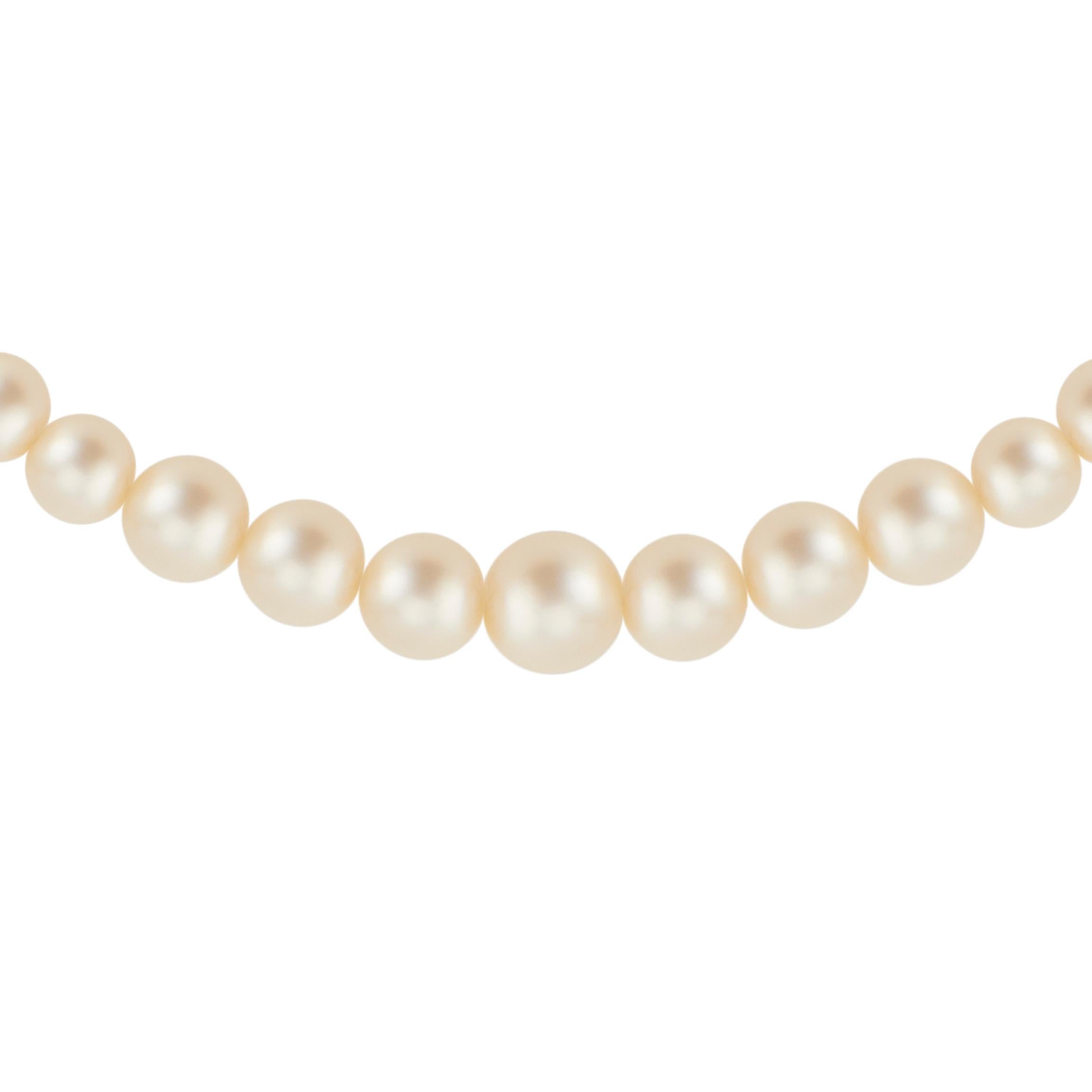 Round Cut .15 Carat Diamond Cultured Pearl White Gold Necklace For Sale