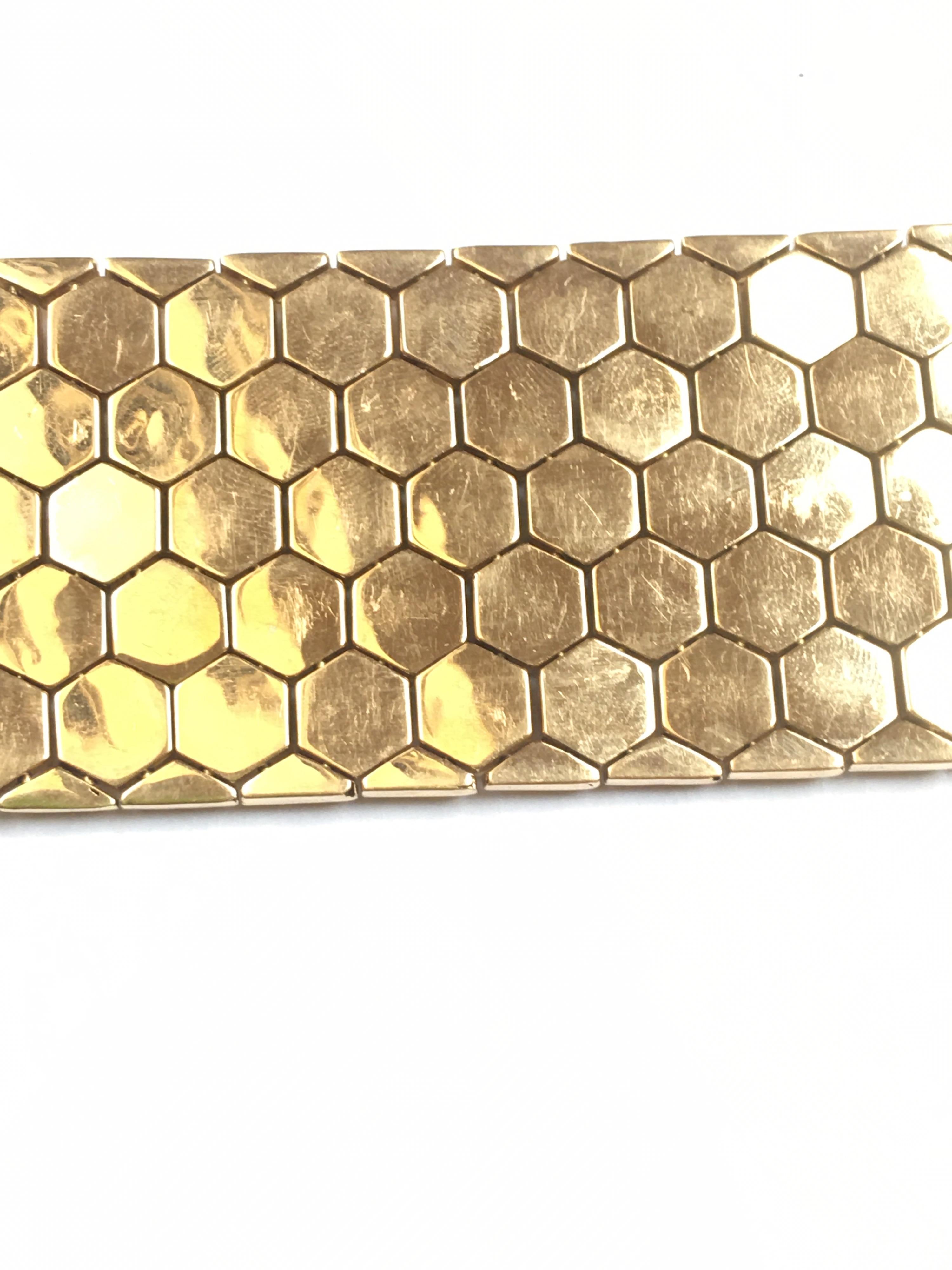 15 Carat Diamond Fancy Link Bracelet in 18 Karat Yellow Gold Hexagonal Links In Excellent Condition For Sale In London, GB