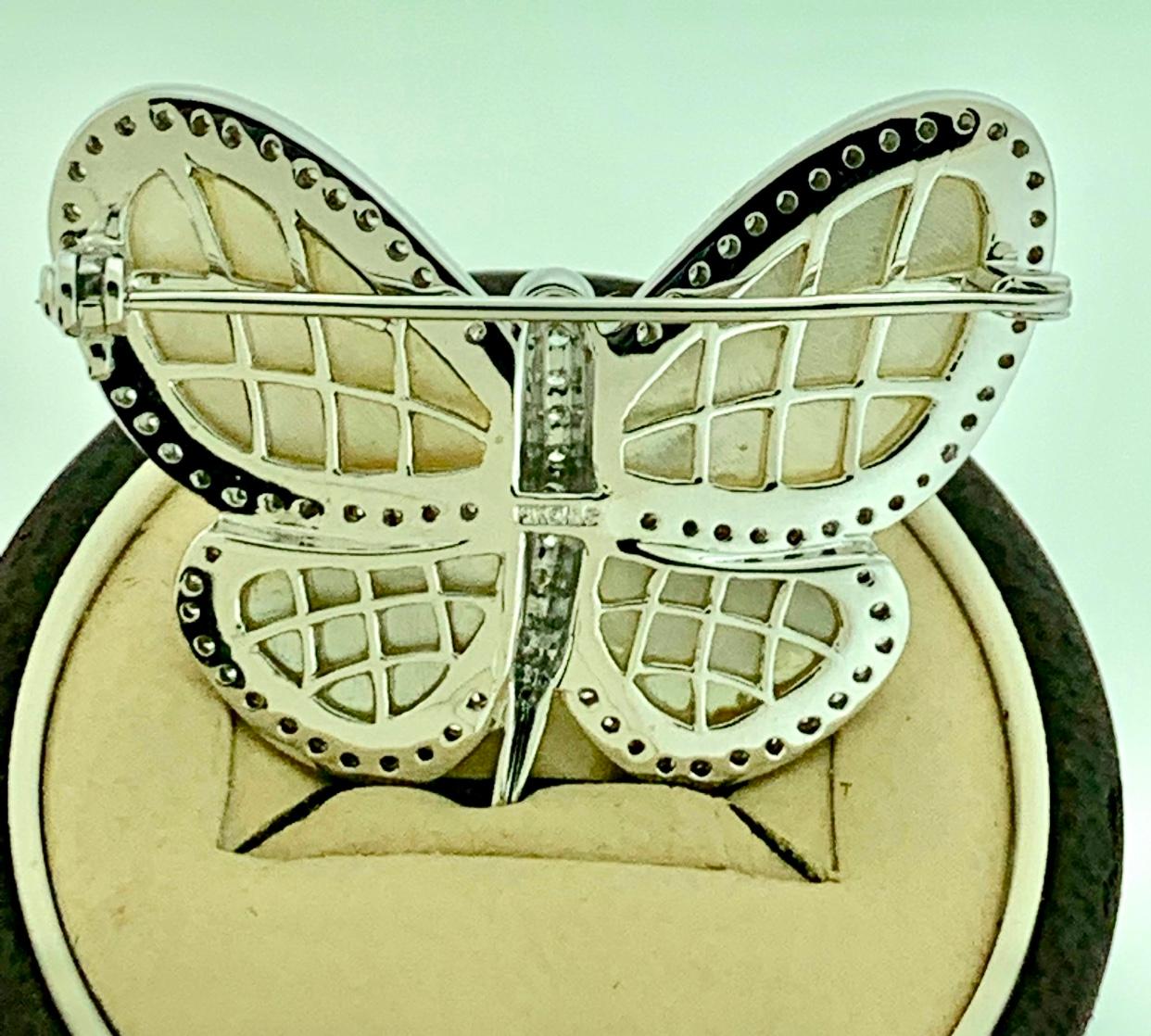 1.0 Carat Diamond and Mother of Pearl Butterfly Broach 18 Karat White Gold 13 Gm In Excellent Condition In New York, NY
