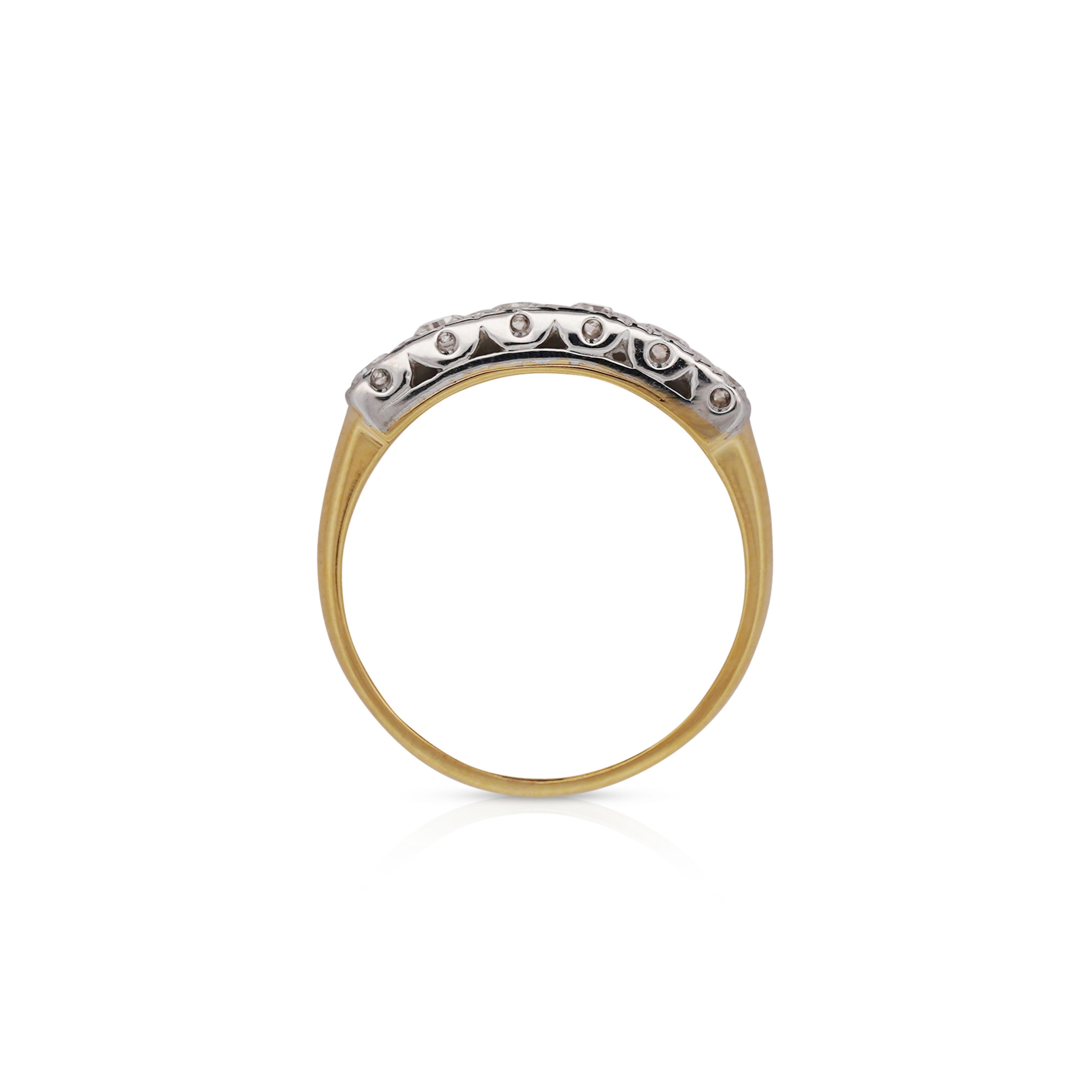 Art Deco 1.5 Carat Emerald and Old Cut Diamond 2 Piece Wedding Band and Ring Set For Sale