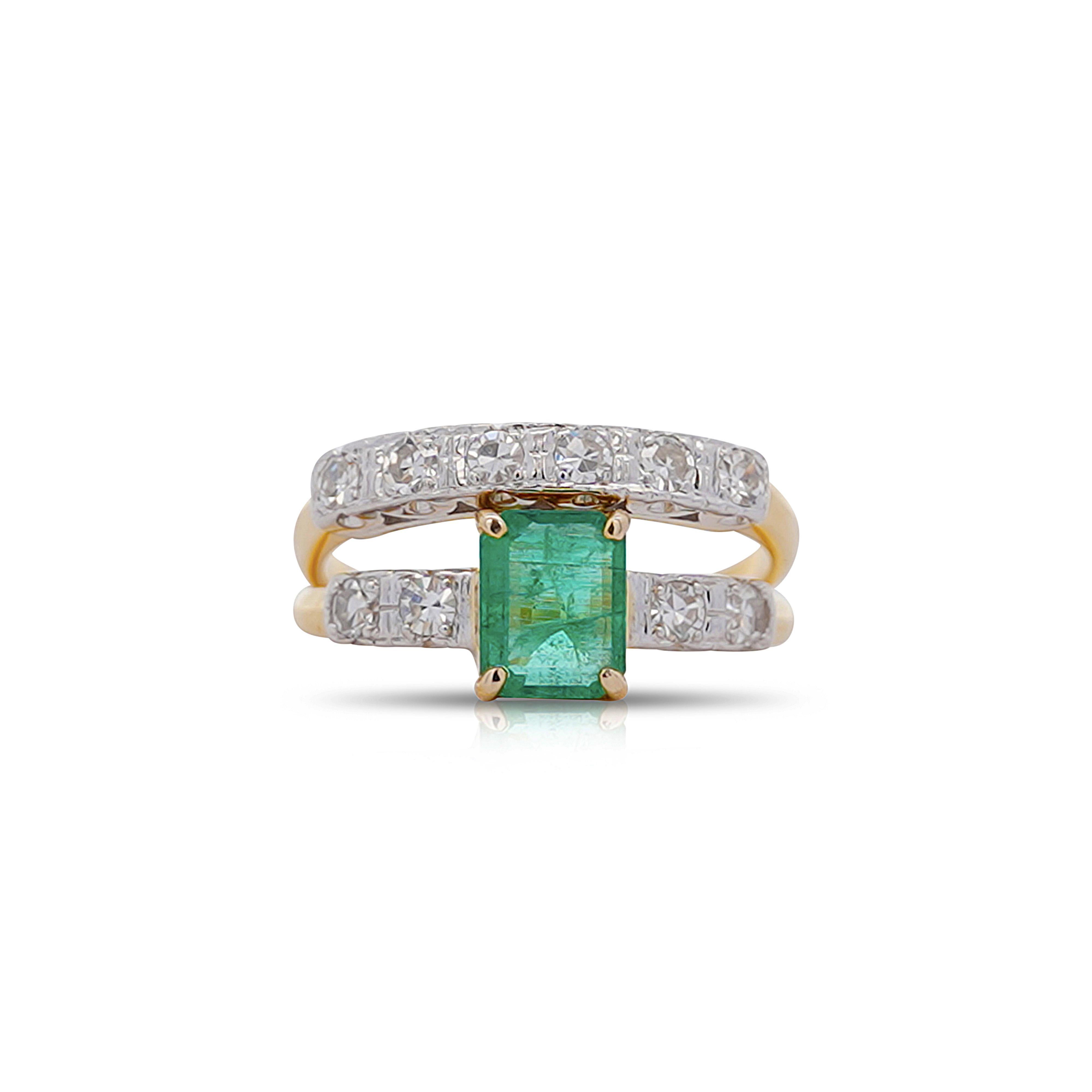 Emerald Cut 1.5 Carat Emerald and Old Cut Diamond 2 Piece Wedding Band and Ring Set For Sale