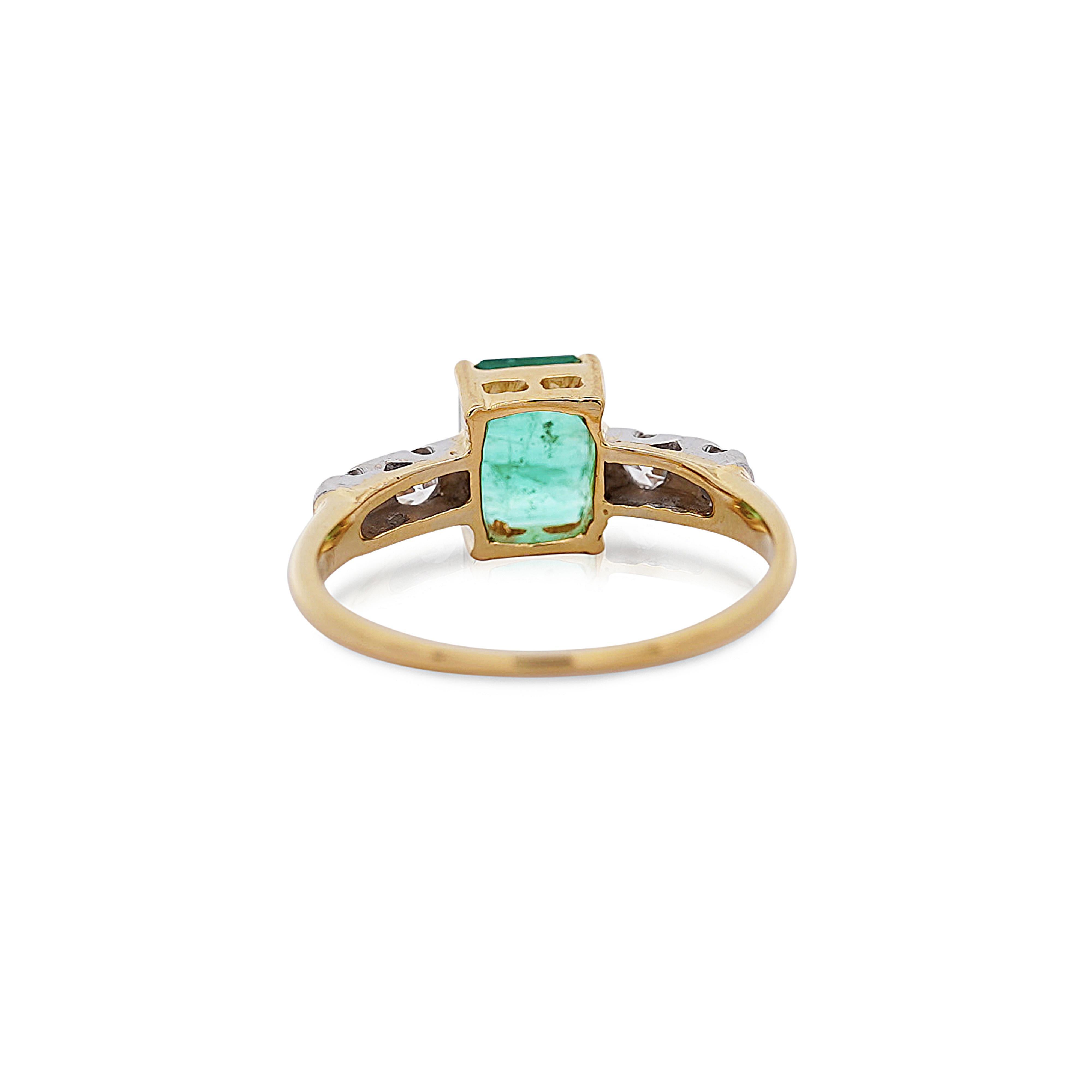 1.5 Carat Emerald and Old Cut Diamond 2 Piece Wedding Band and Ring Set For Sale 2