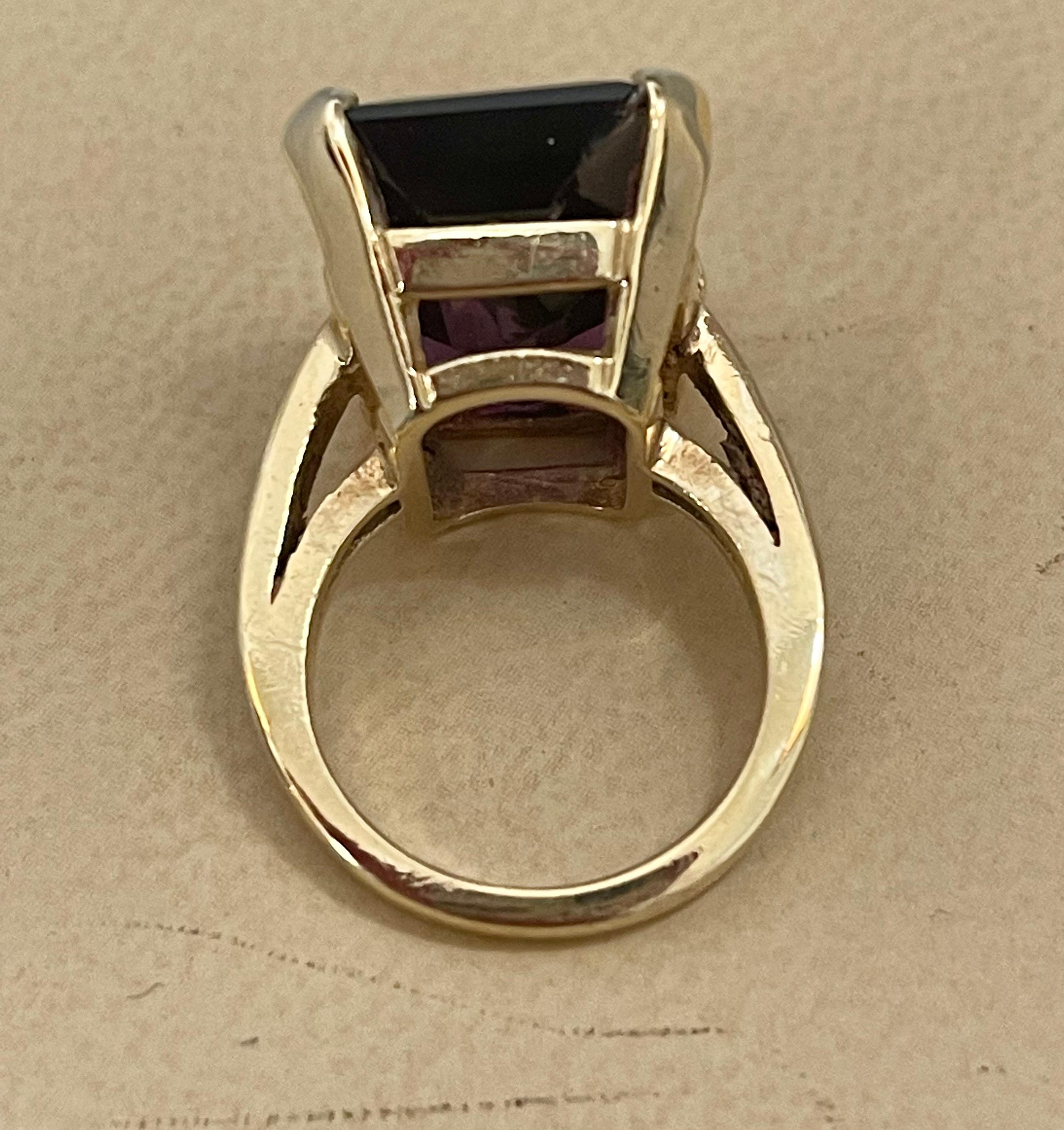 15 Carat Emerald Cut Amethyst Cocktail Ring in 14 Karat Yellow Gold For Sale 8