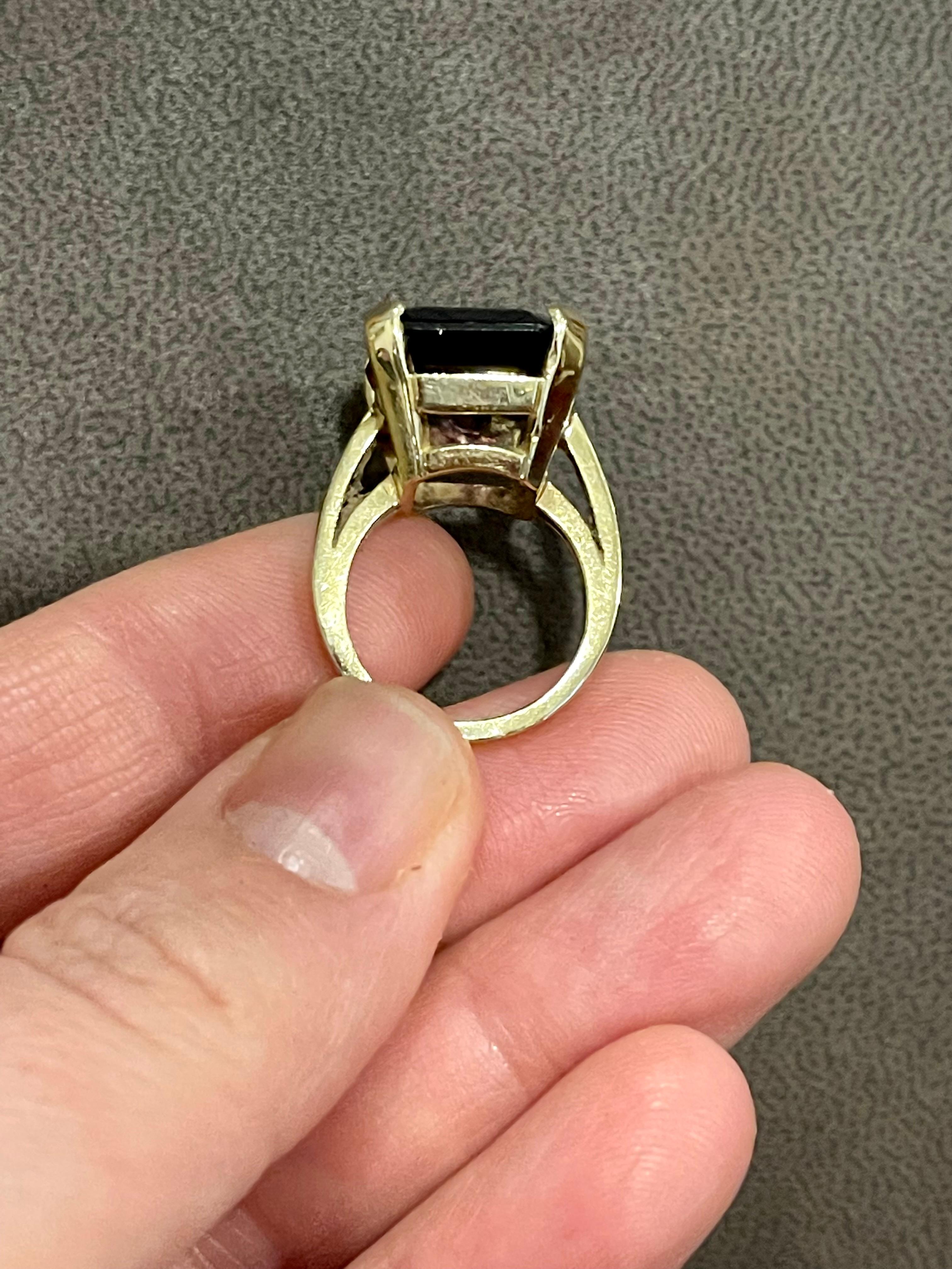 15 Carat Emerald Cut Amethyst Cocktail Ring in 14 Karat Yellow Gold For Sale 14