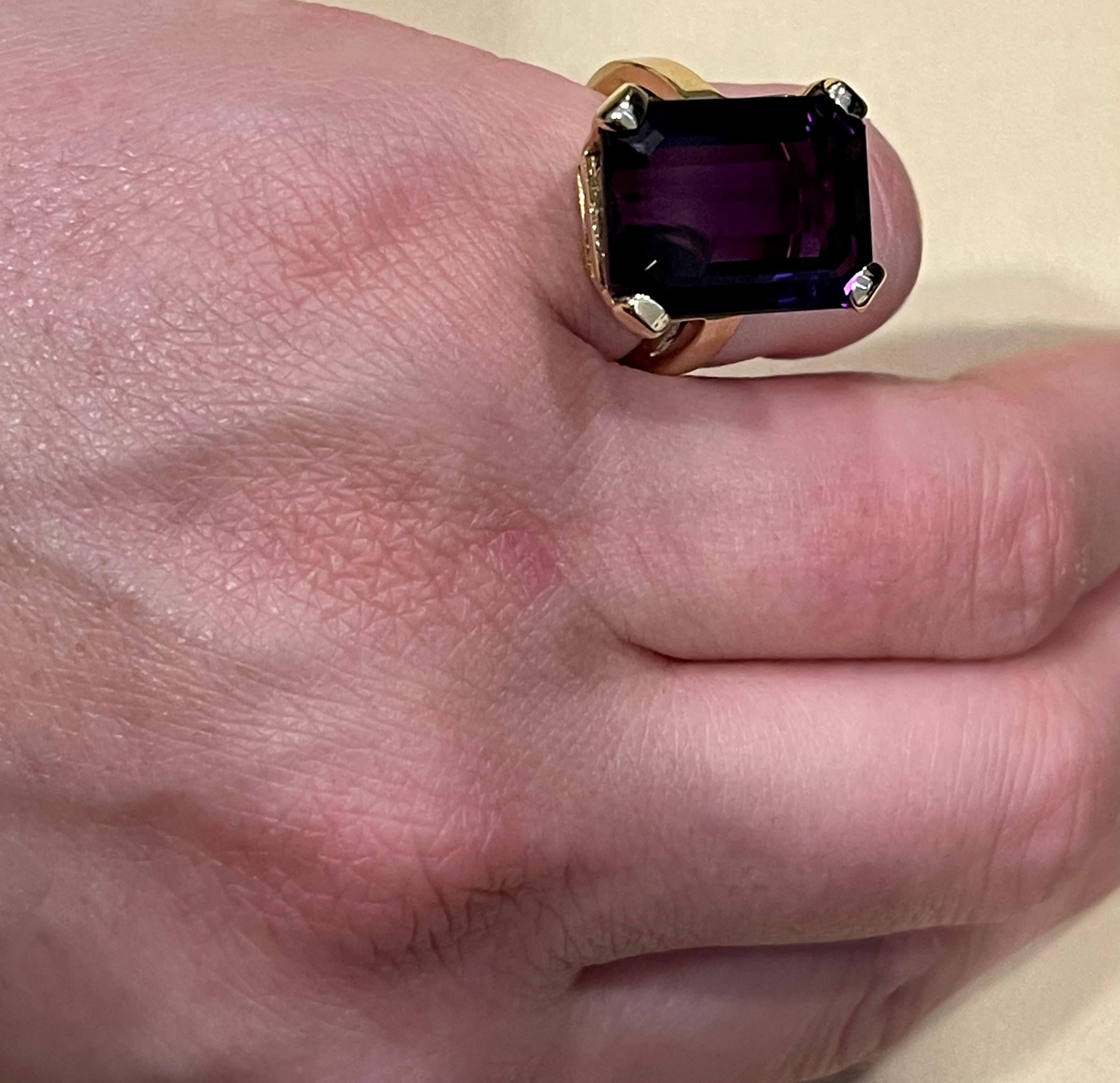 15 Carat Emerald Cut Amethyst Cocktail Ring in 14 Karat Yellow Gold For Sale 15