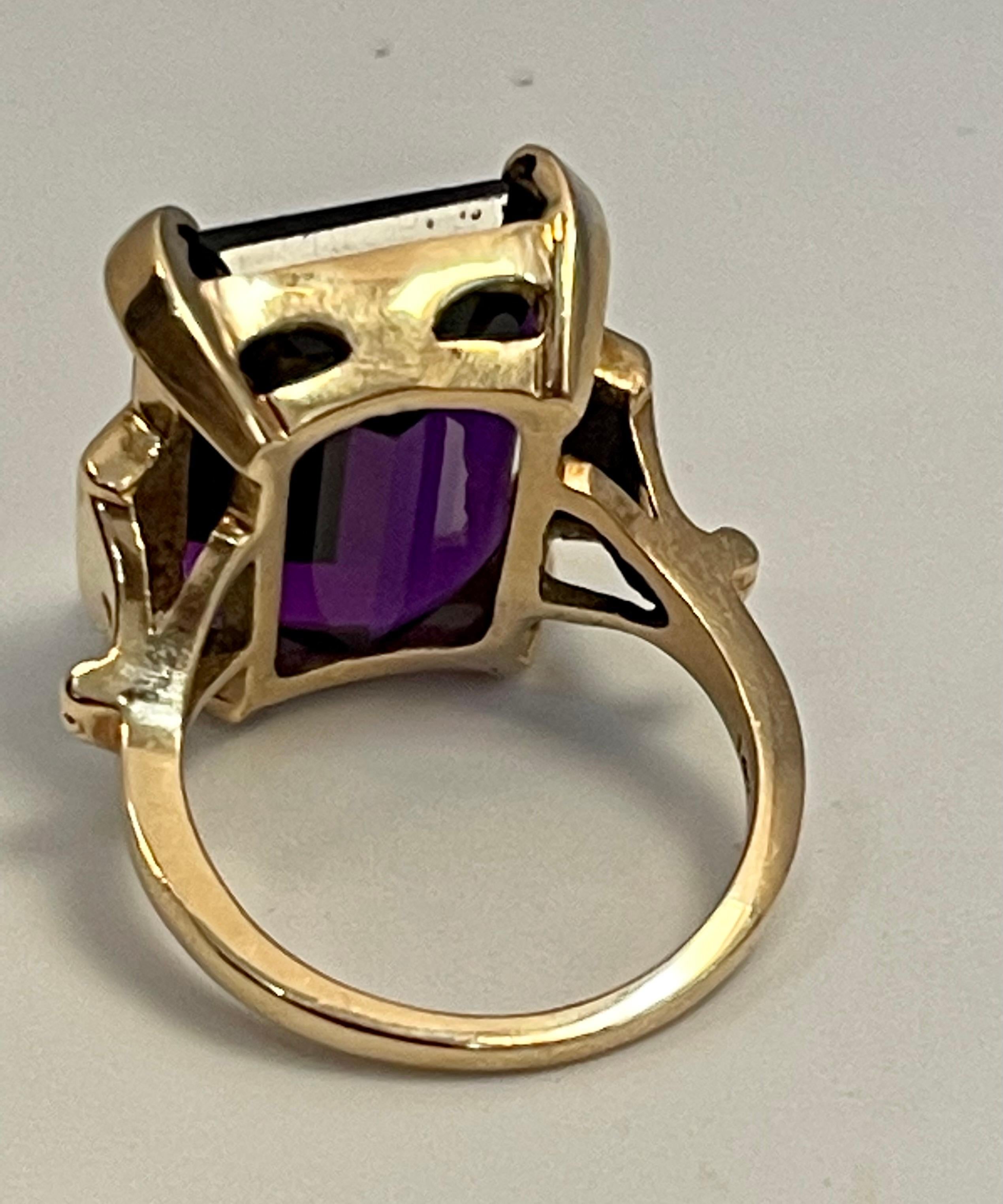 15 Carat Emerald Cut Amethyst Cocktail Ring in 14 Karat Yellow Gold For Sale 5