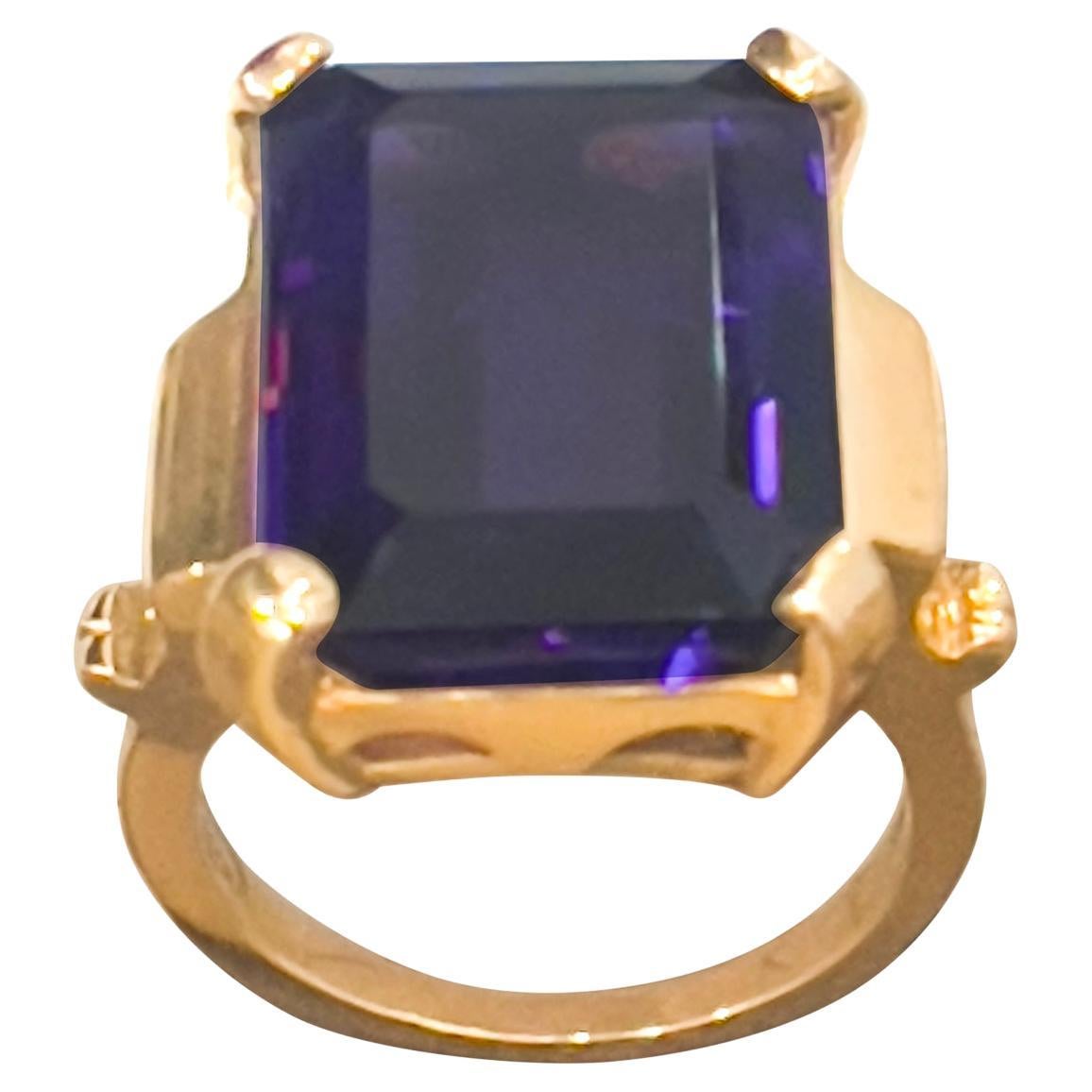 15 Carat Emerald Cut Amethyst Cocktail Ring in 14 Karat Yellow Gold For Sale