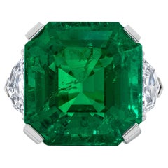 15 Carat Emerald-cut Emerald Ring Statement 14K Gold Unparalleled Brilliance