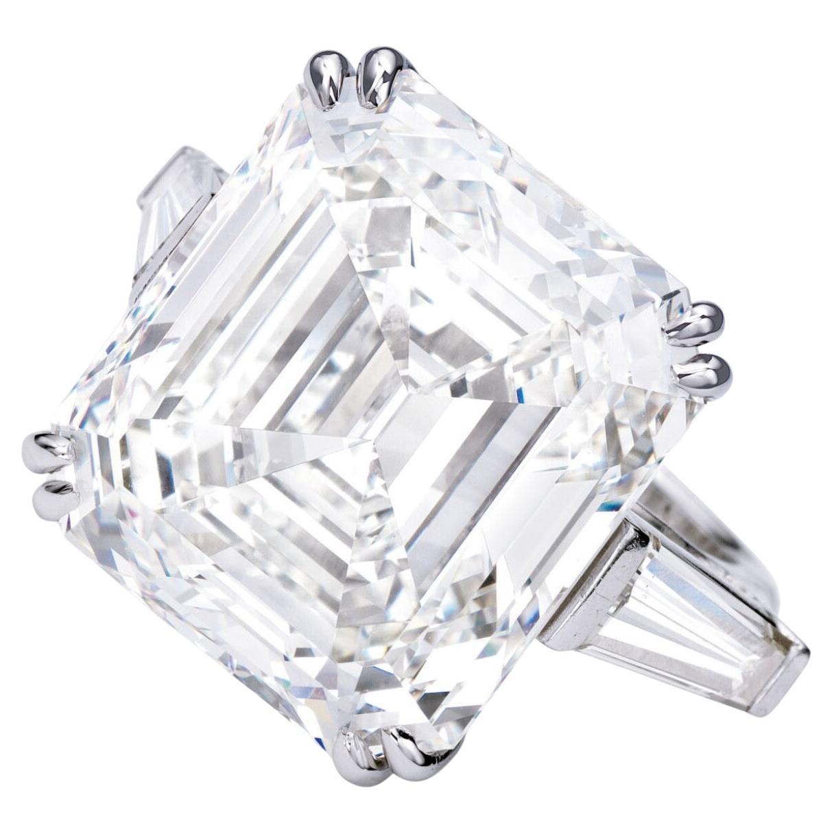 15 Carat Emerald-cut Statement Type IIa FL/IF Diamond Ring For Sale