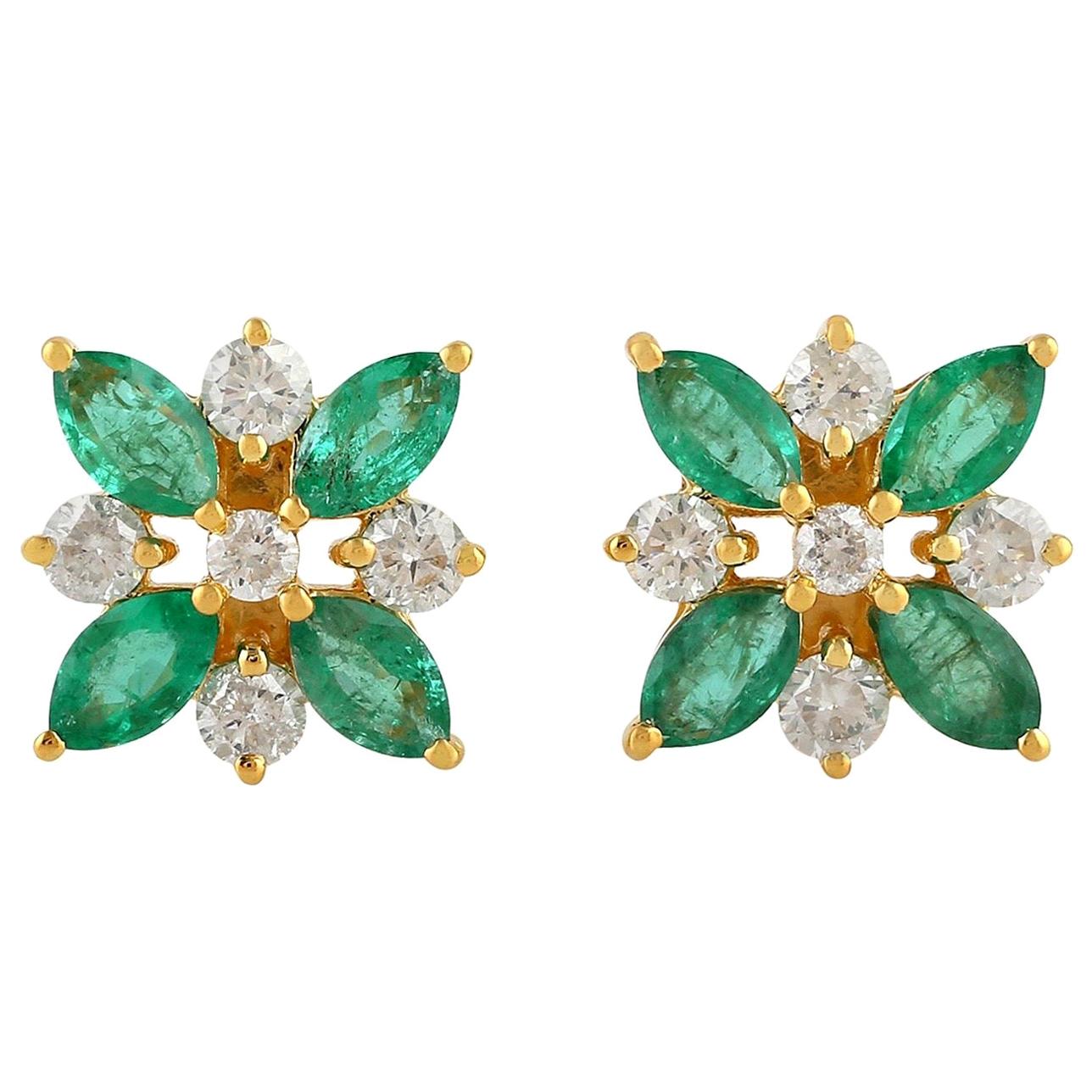 1.5 Carat Emerald Diamond 18 Karat Gold Flower Stud Earrings