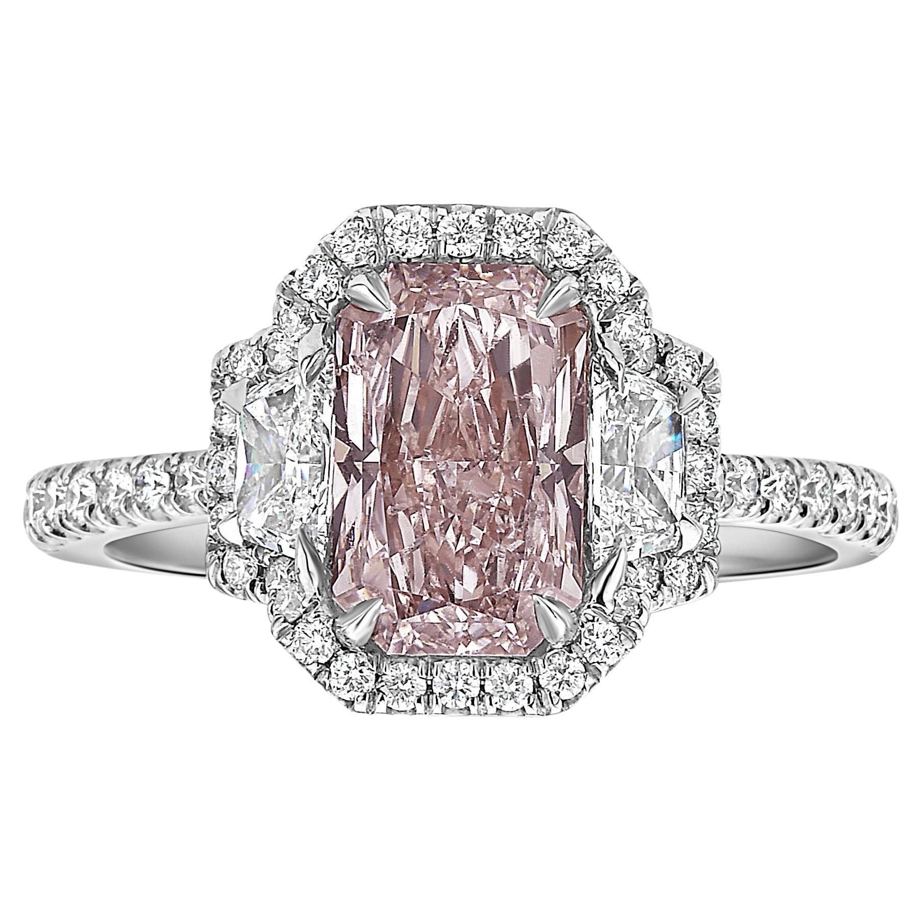 1.5 Carat Fancy Light Orangy Pink Elongated Radiant Diamond ing For Sale
