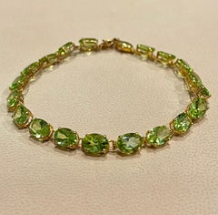 15 Carat Genuine Natural Pear Shape Peridot Tennis Bracelet 14 Karat yellow gold