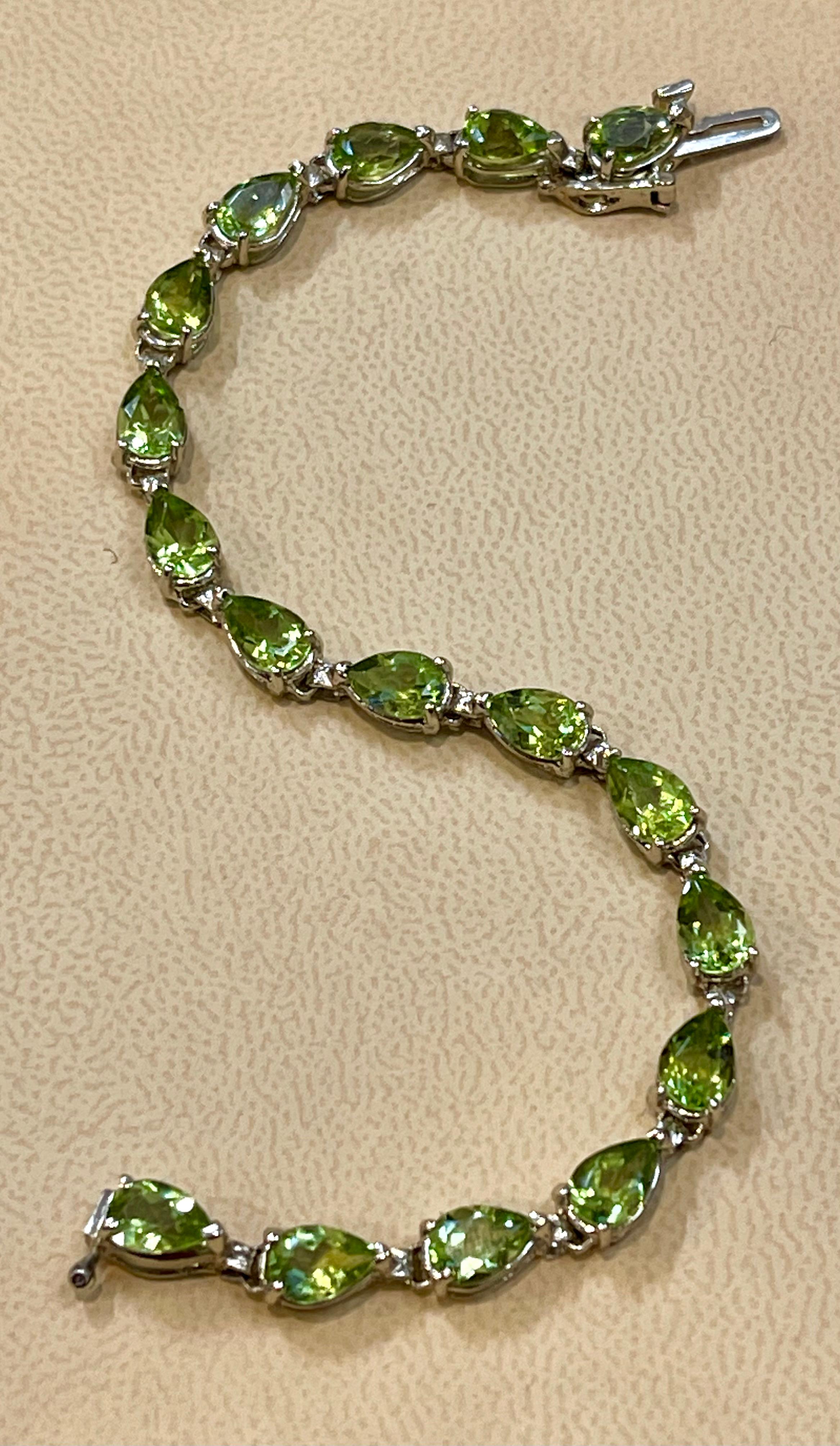 15 Carat Genuine Natural Peridot & Diamond Tennis Bracelet 14 Karat White Gold For Sale 6