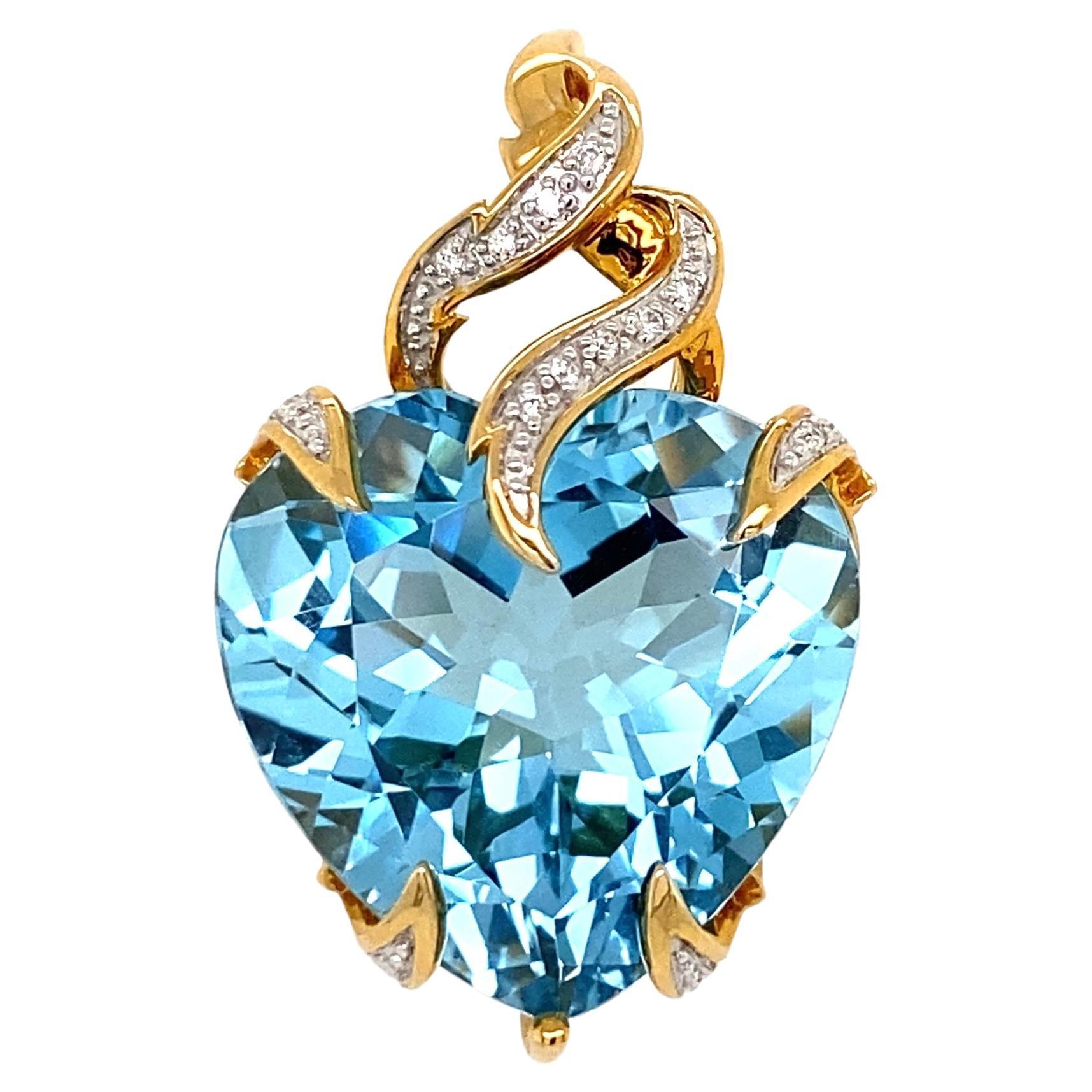 15 Carat Heart Topaz and Diamond Gold Pendant Necklace