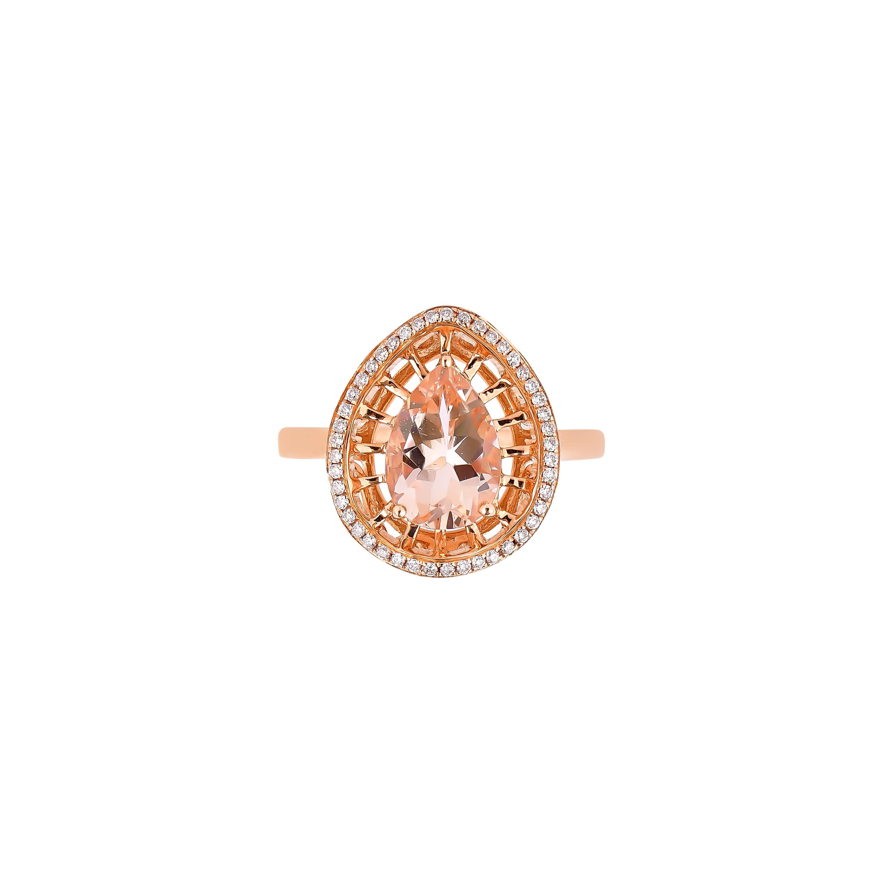 Contemporary 1.5 Carat Morganite and Diamond Ring in 18 Karat Rose Gold For Sale