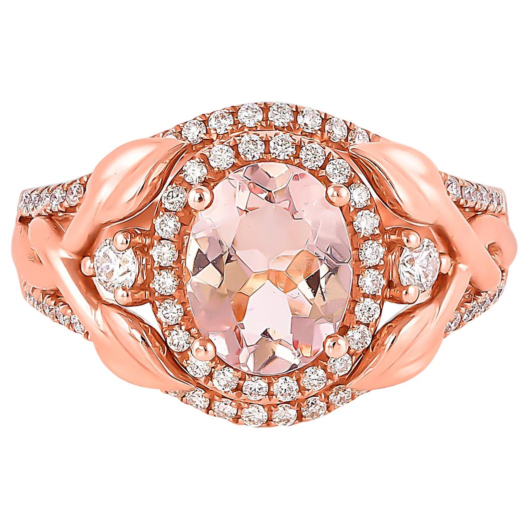 1.5 Carat Morganite and Diamond Ring in 18 Karat Rose Gold For Sale