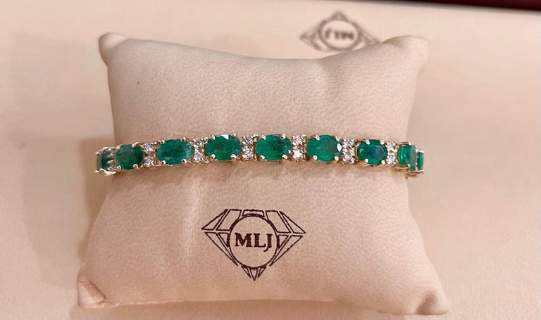 15 Carat Natural Emerald and Diamond Cocktail Tennis Bracelet 14 Karat  White Gold For Sale at 1stDibs
