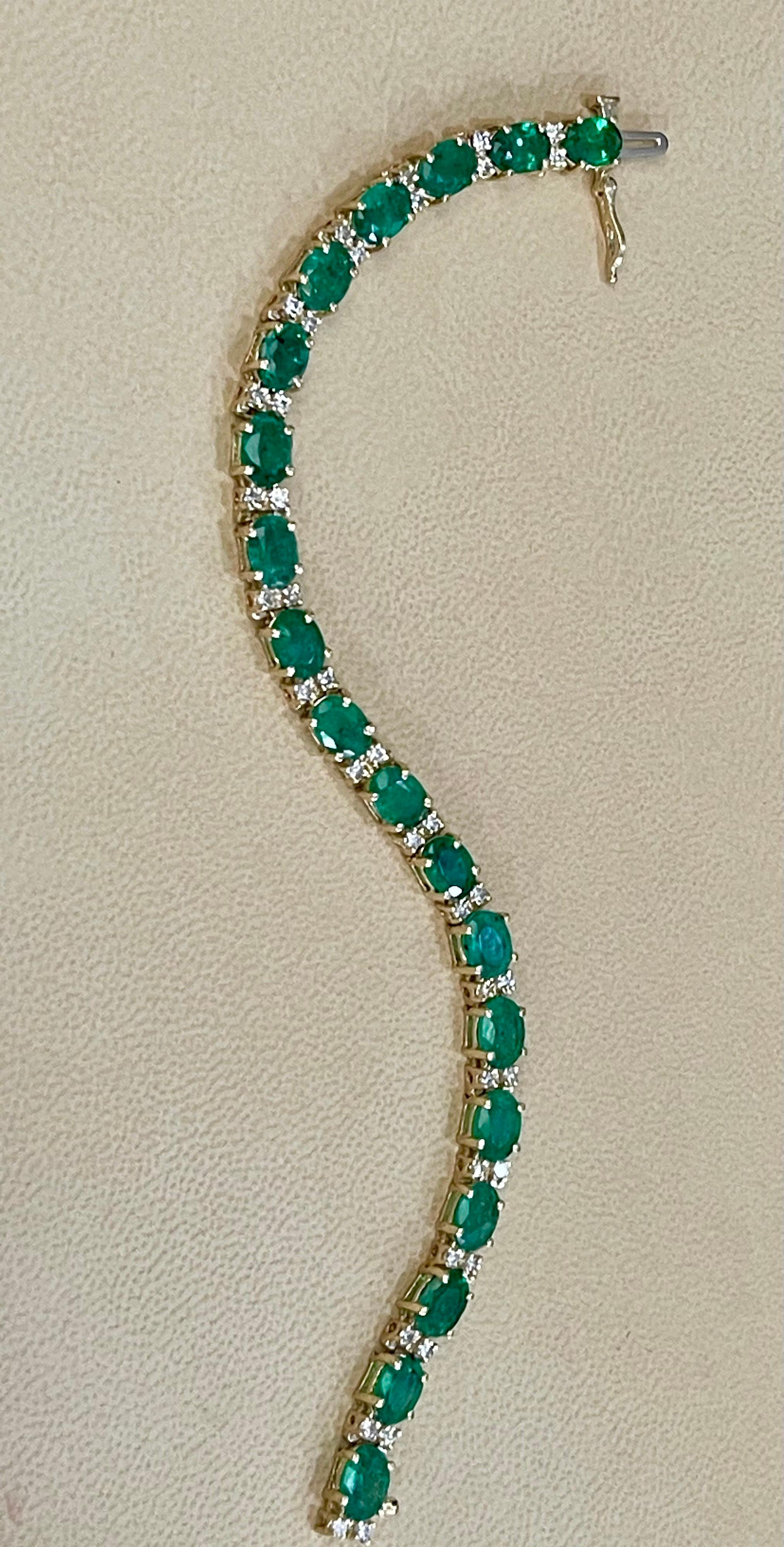 15 Carat Natural Emerald & Diamond Cocktail Tennis Bracelet 14 Karat Yellow Gold For Sale 1