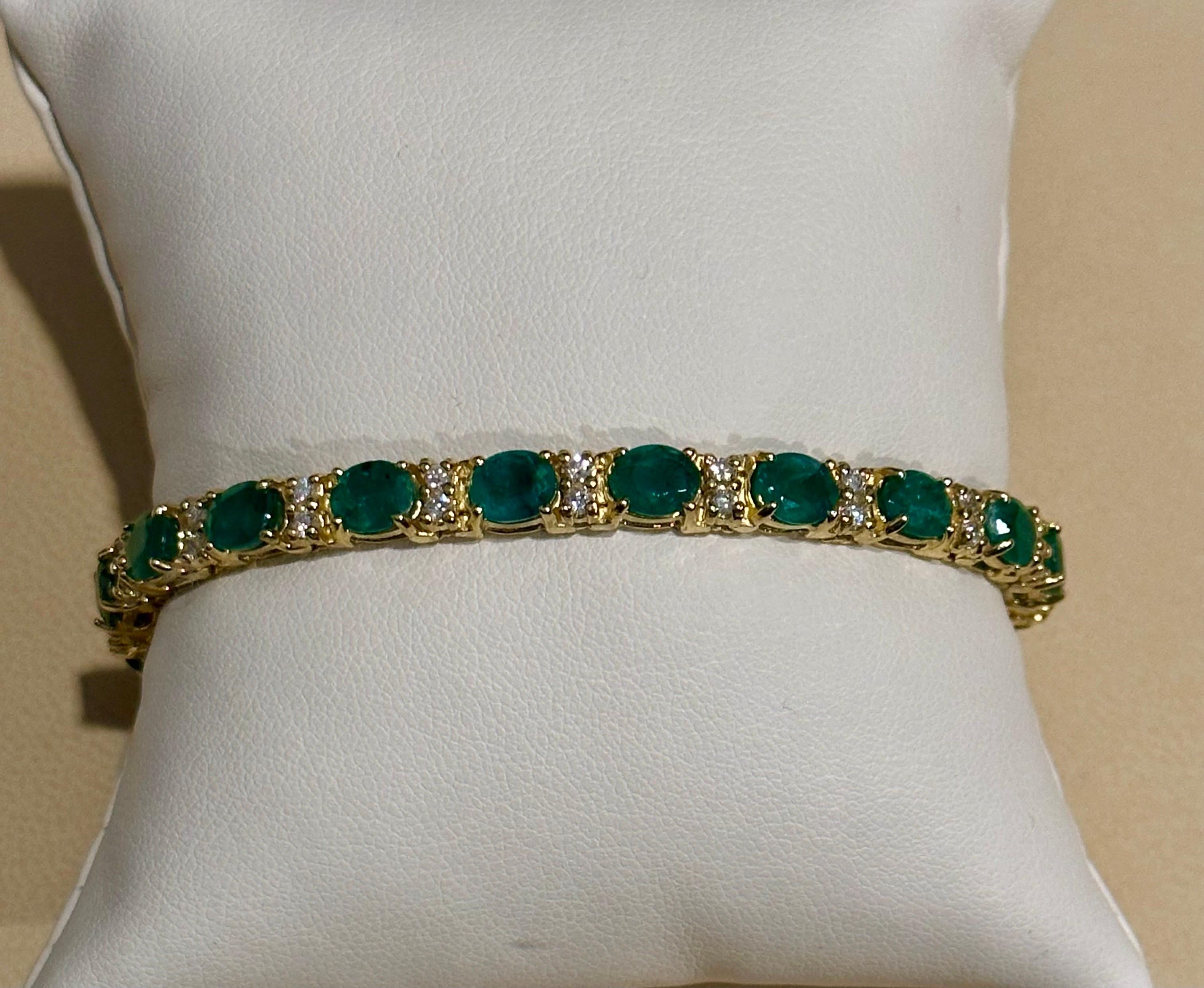 15 Carat Natural Emerald & Diamond Cocktail Tennis Bracelet 14 Karat Yellow Gold For Sale 9