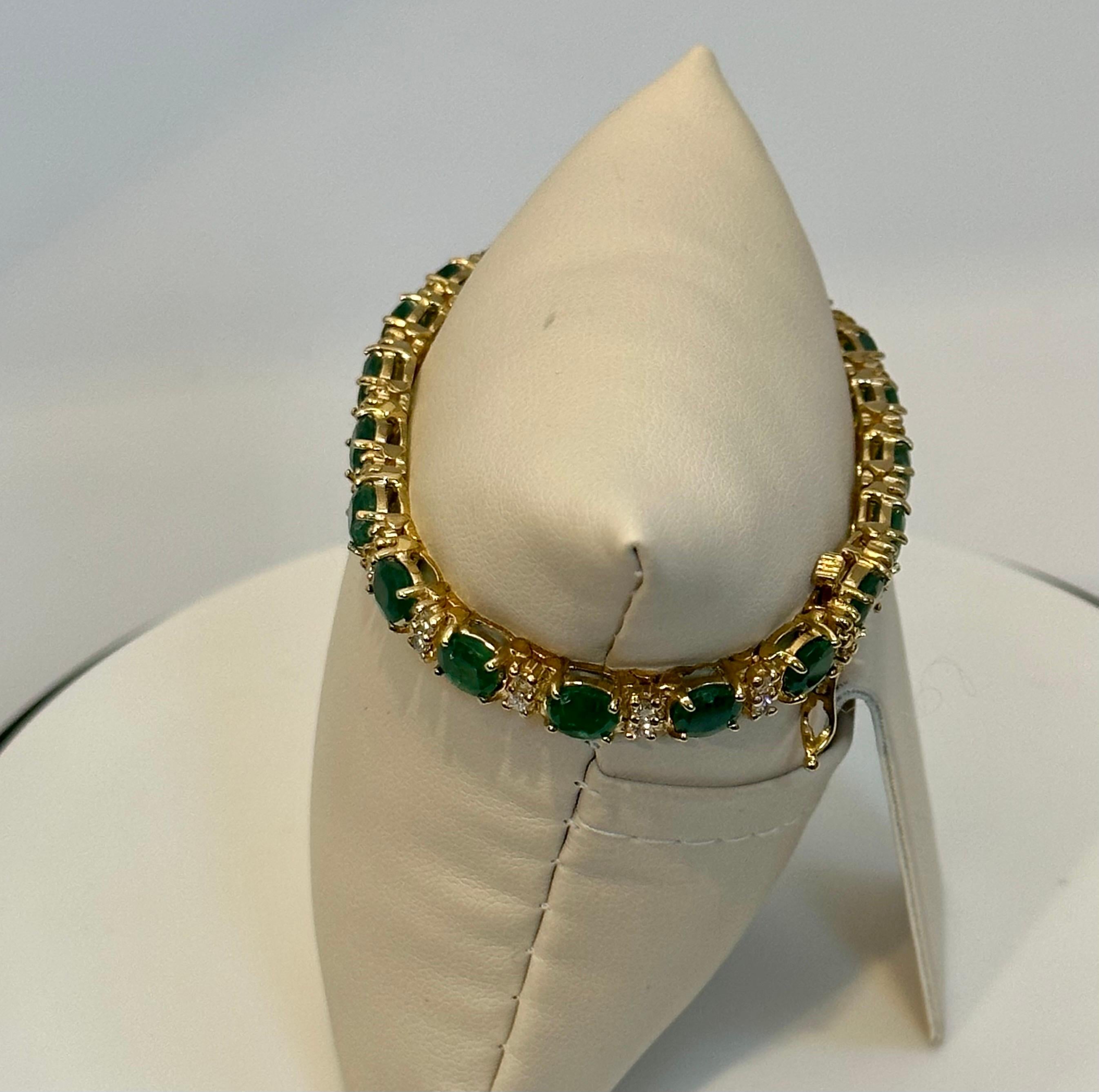 15 Carat Natural Emerald & Diamond Cocktail Tennis Bracelet 14 Karat Yellow Gold For Sale 12