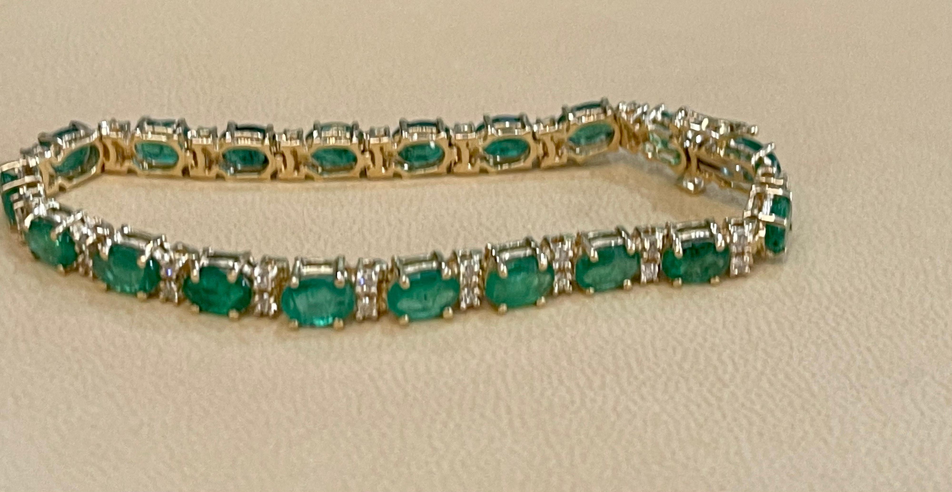 Women's 15 Carat Natural Emerald & Diamond Cocktail Tennis Bracelet 14 Karat Yellow Gold For Sale