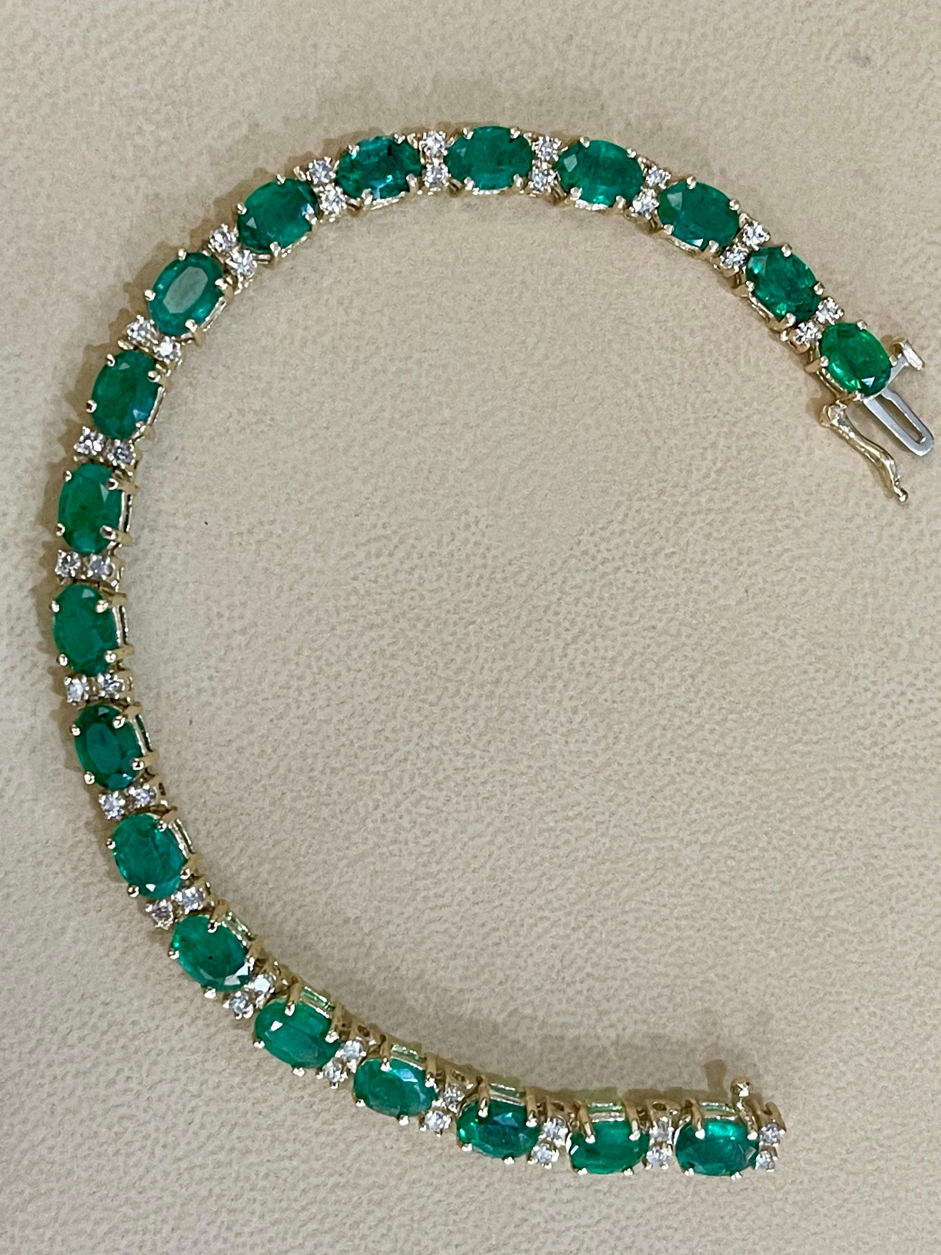 15 Carat Natural Emerald & Diamond Cocktail Tennis Bracelet 14 Karat Yellow Gold For Sale 3