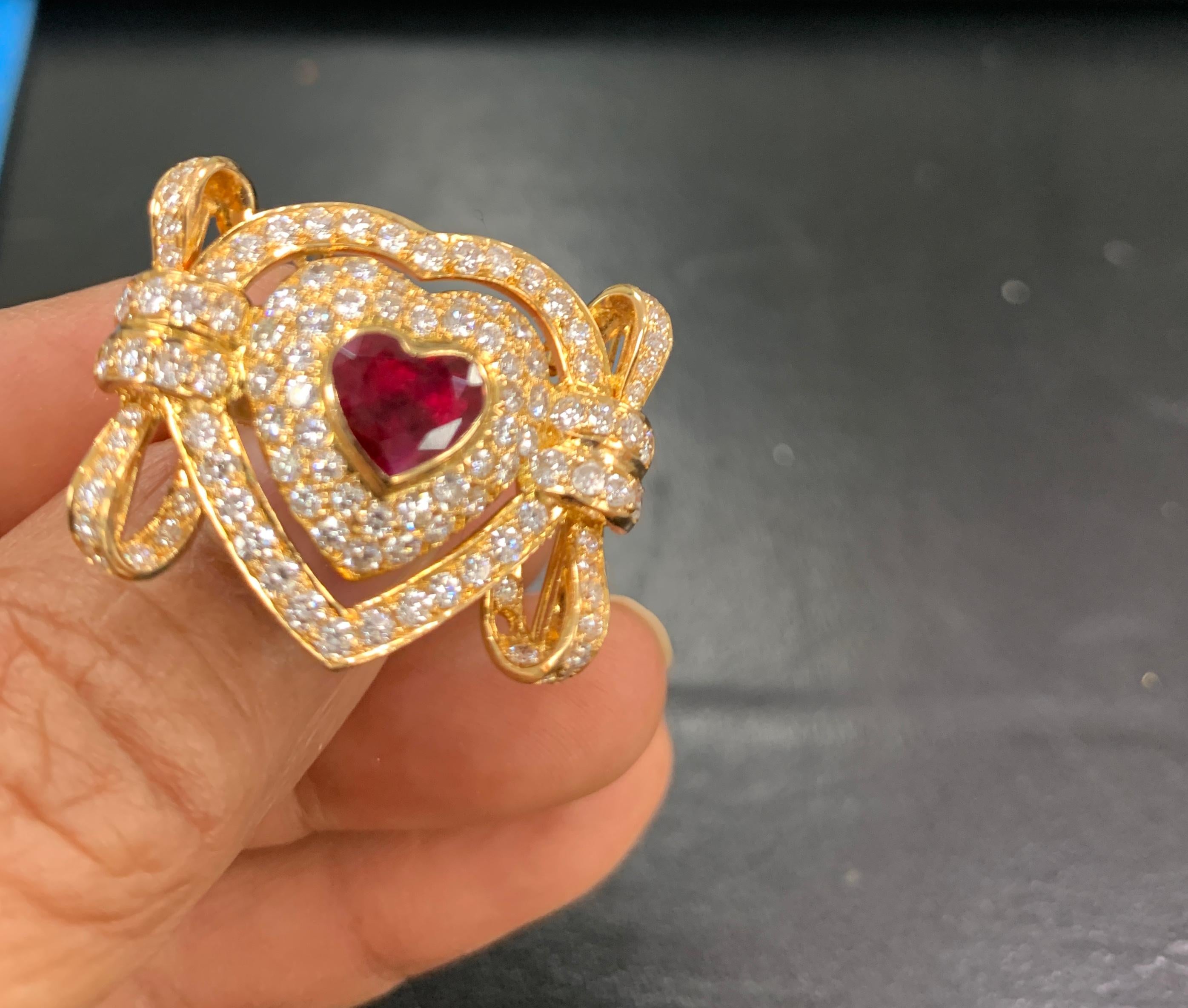 1.5 Carat Natural Heart Shape Ruby and 3.5 Carat Diamond 18 Karat Gold Ring 2