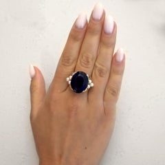 15 Carat Oval Amethyst and Pearl 18K Gold Retro Statement Ring