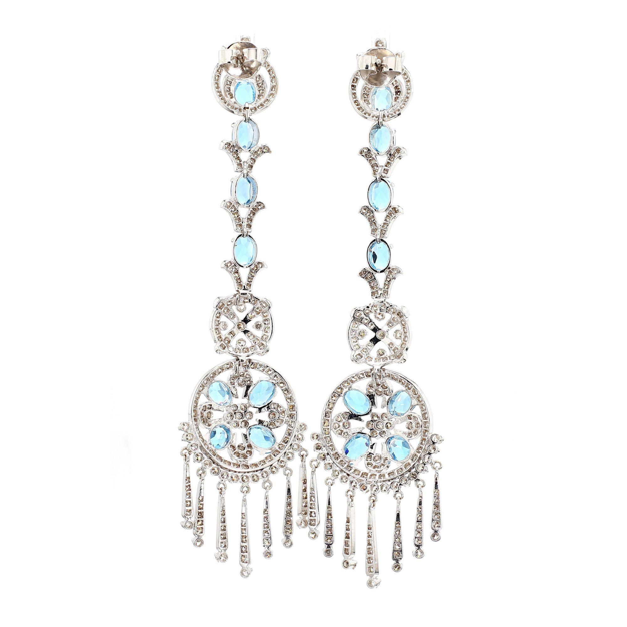 15 Carat Oval Aquamarine & Diamond 18K White Gold Retro Dangle Earrings en venta 4