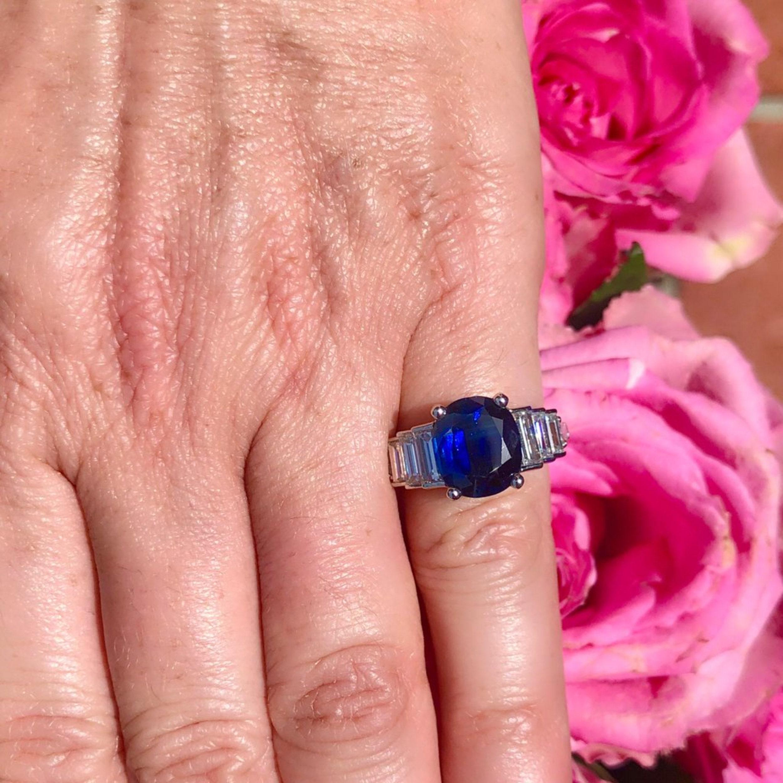 For Sale:  Antique 1.5 Carat Ceylon Sapphire and 1 CT Natural Diamond Engagement Band Ring 5