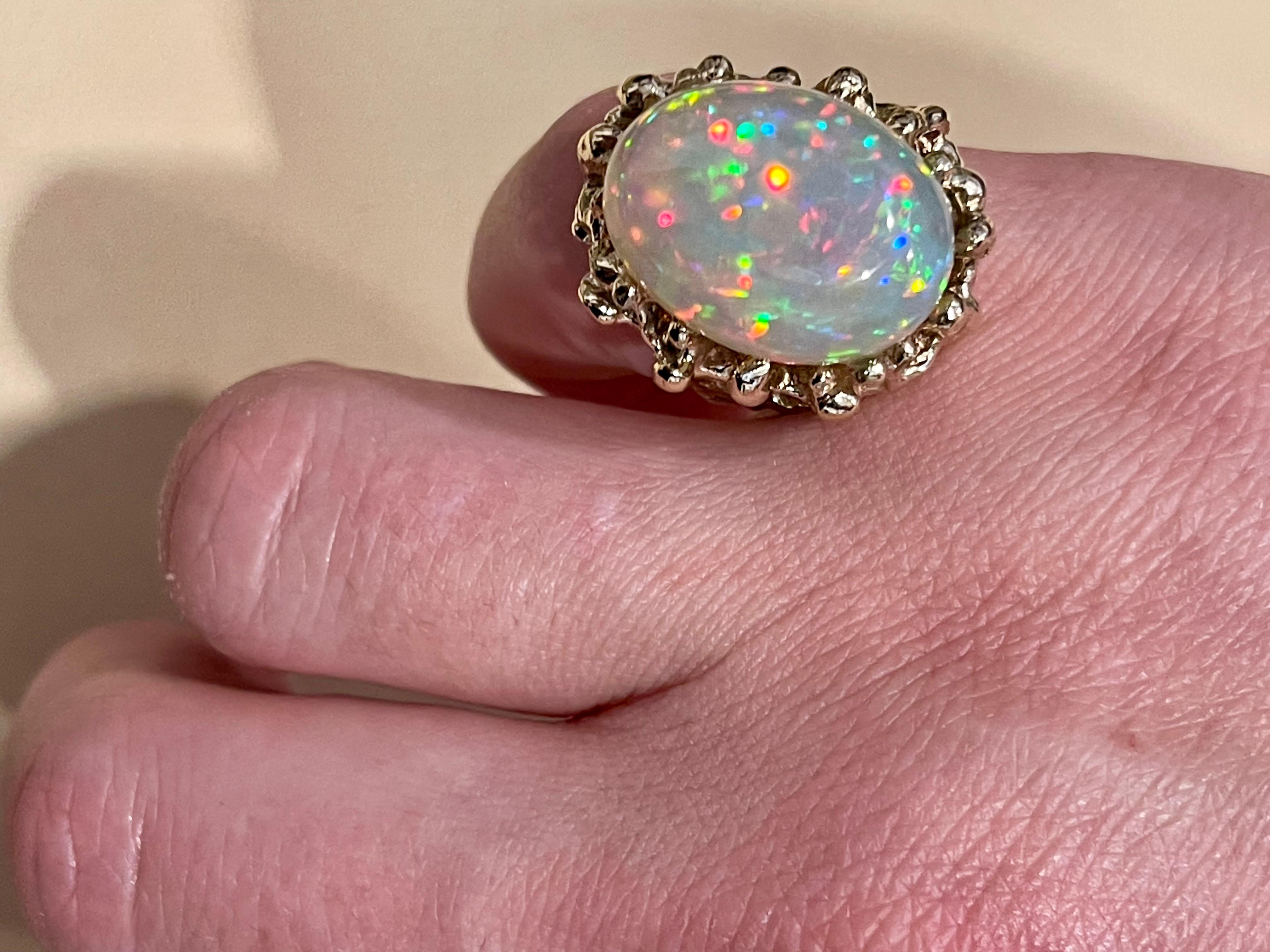 17 Carat Oval Shape Ethiopian Opal Cocktail Ring 14 Karat Yellow Gold Solid Ring In Excellent Condition For Sale In New York, NY