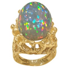 17 Carat Oval Shape Ethiopian Opal Cocktail Ring 14 Karat Yellow Gold Solid Ring