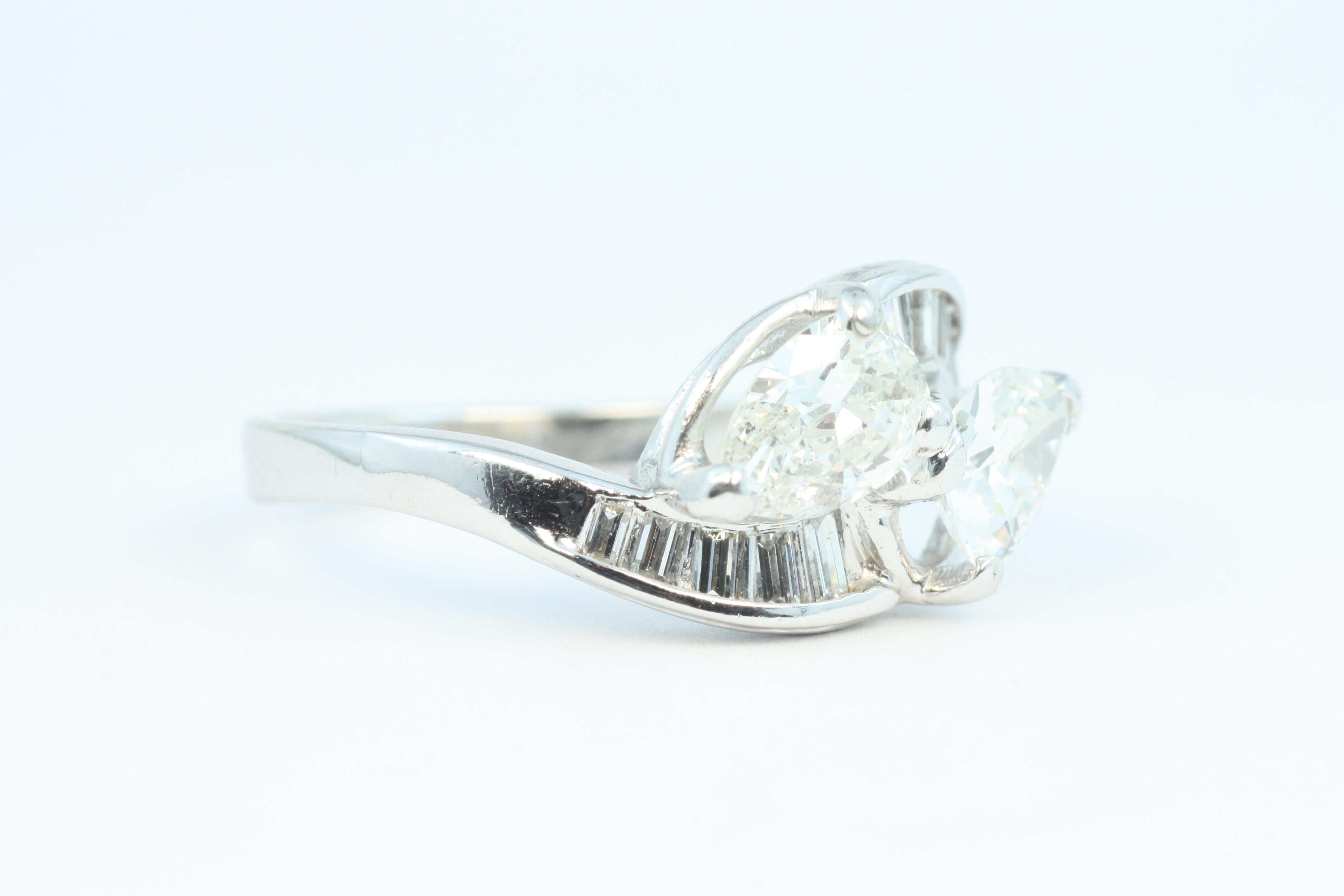 Women's 1.80 Carat Total Pear-Shaped Diamond Moi et Toi Vintage Engagement Ring C-1950s For Sale