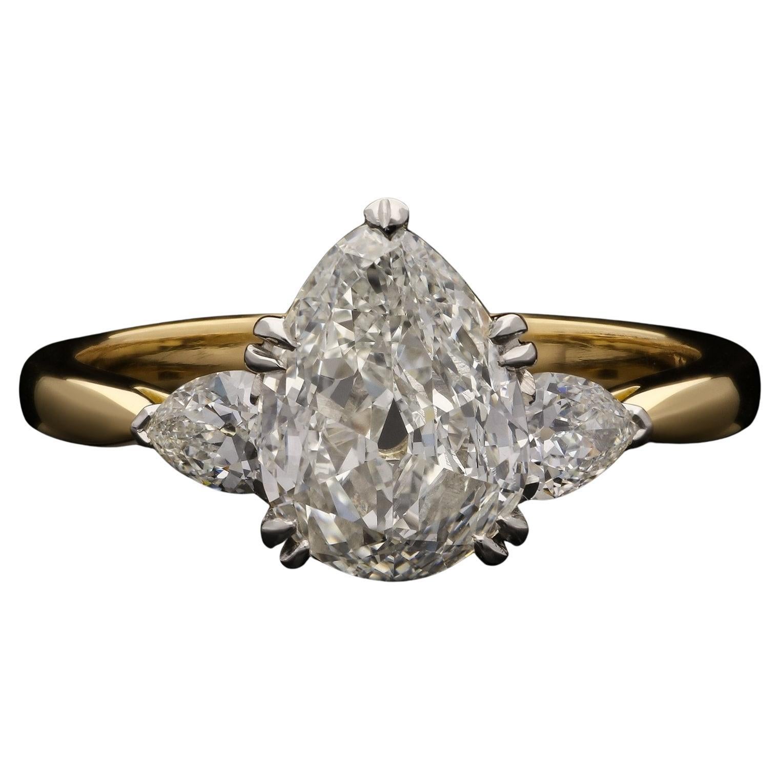 1.5 Carat Pear Statement Brilliant Refined Light High Jewellery Diamond Ring For Sale