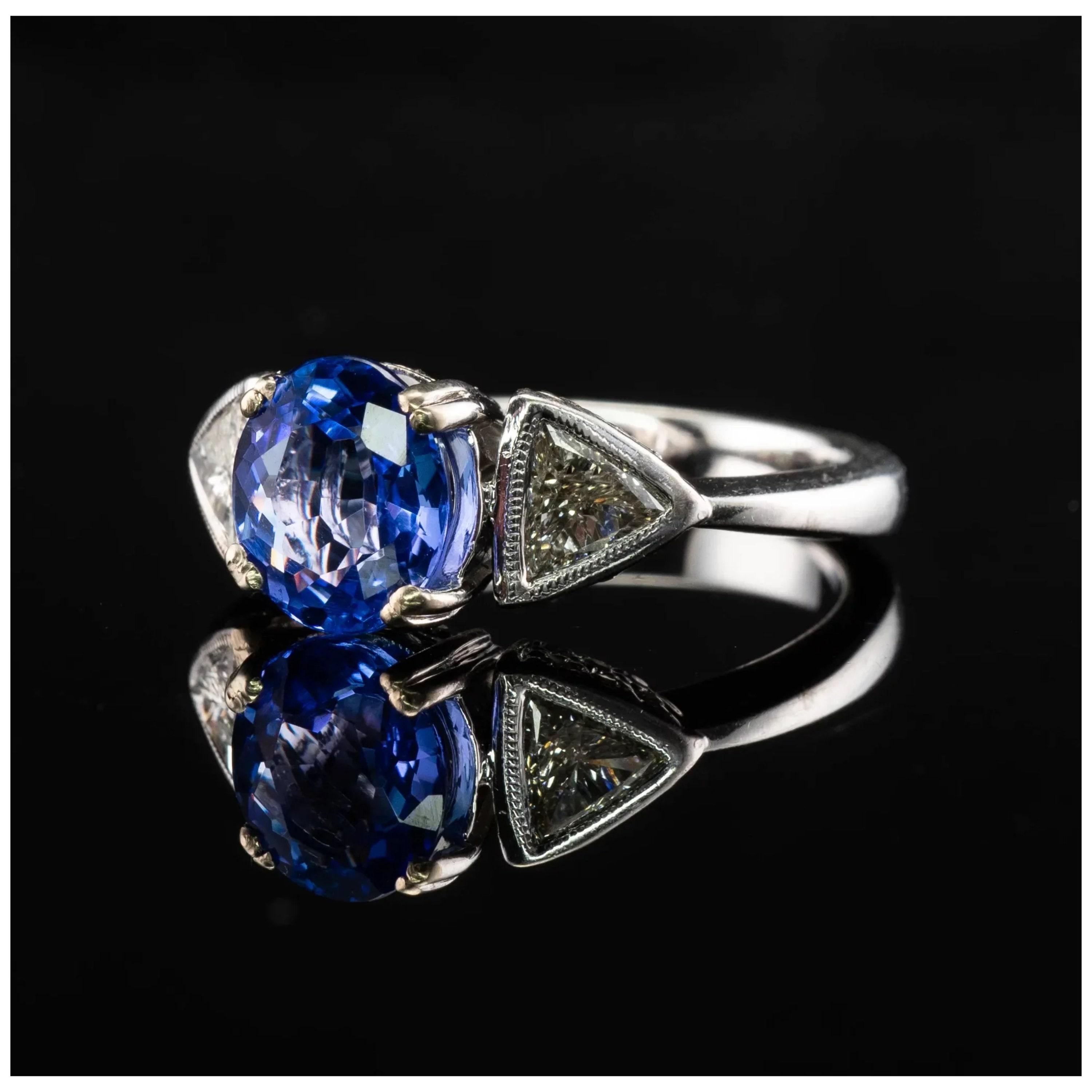 For Sale:  1.5 Carat Round Brilliant Cut Blue Sapphire Diamond Engagement Ring 3 Stone Ring 2