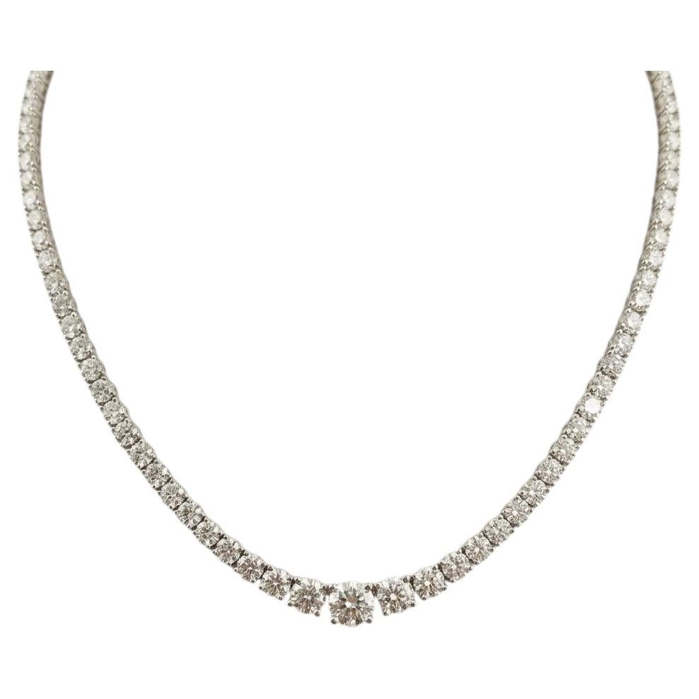 Collar «tenis» Riviera con diamantes redondos de talla brillante de 15 quilates, en platino