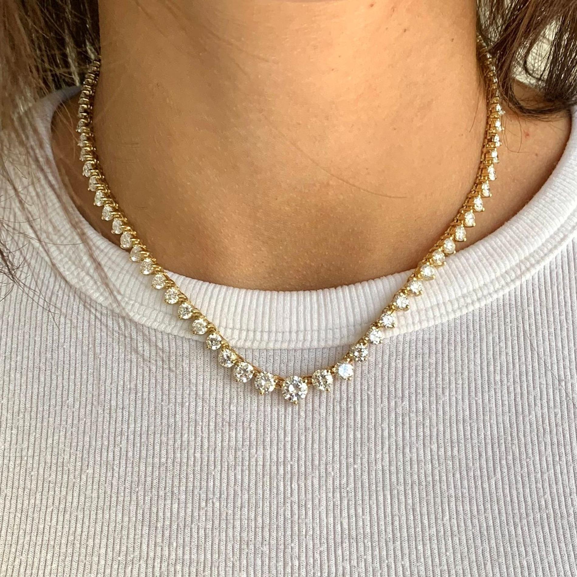 Tennis-Halskette mit 15 Karat rundem Diamanten im Brillantschliff (Zeitgenössisch) im Angebot