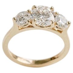 1.5 Carat Round Brilliant Statement Brilliant Pure Sophistication Diamond Ring