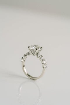 1.5 Carat Round Brilliant Statement Brilliant White 14K White Gold Refined Light