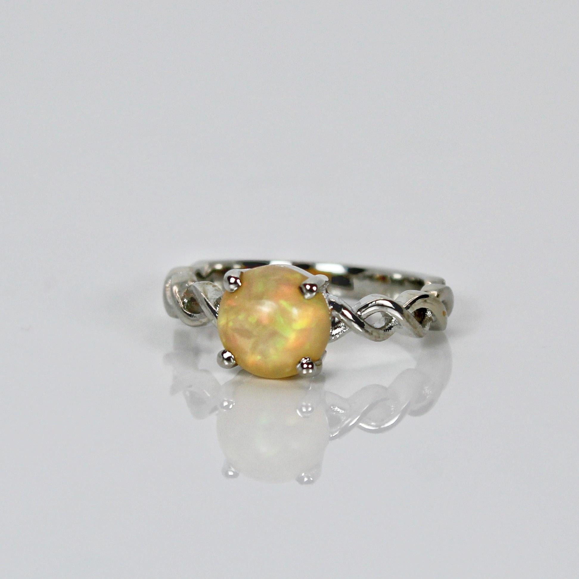 Round Cut 1.5 Carat Round Natural Opal Ring For Sale