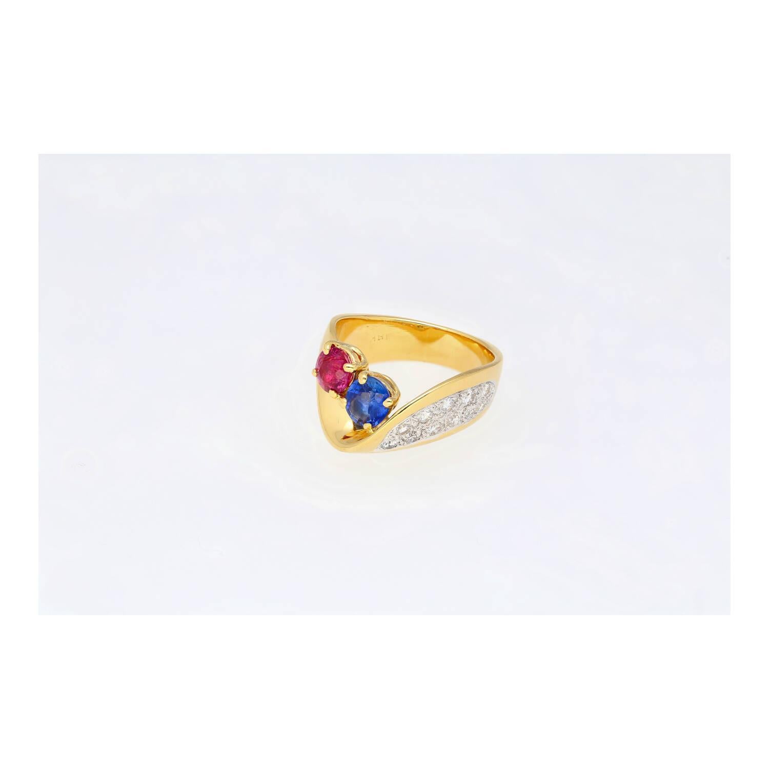 Bague croisée surdimensionnée en or jaune 18 carats, saphir et rubis de 1,5 carat avec diamants en vente 4