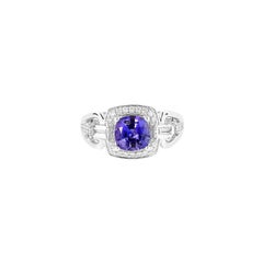 Sunita Nahata Tanzanite 1.50ct. Anello fantasia in oro bianco 18 carati con diamante bianco