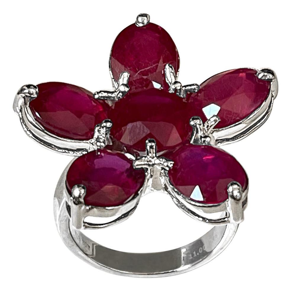 15 Carat Treated Ruby Big Flower Cocktail Ring in 18 Karat White Gold For Sale