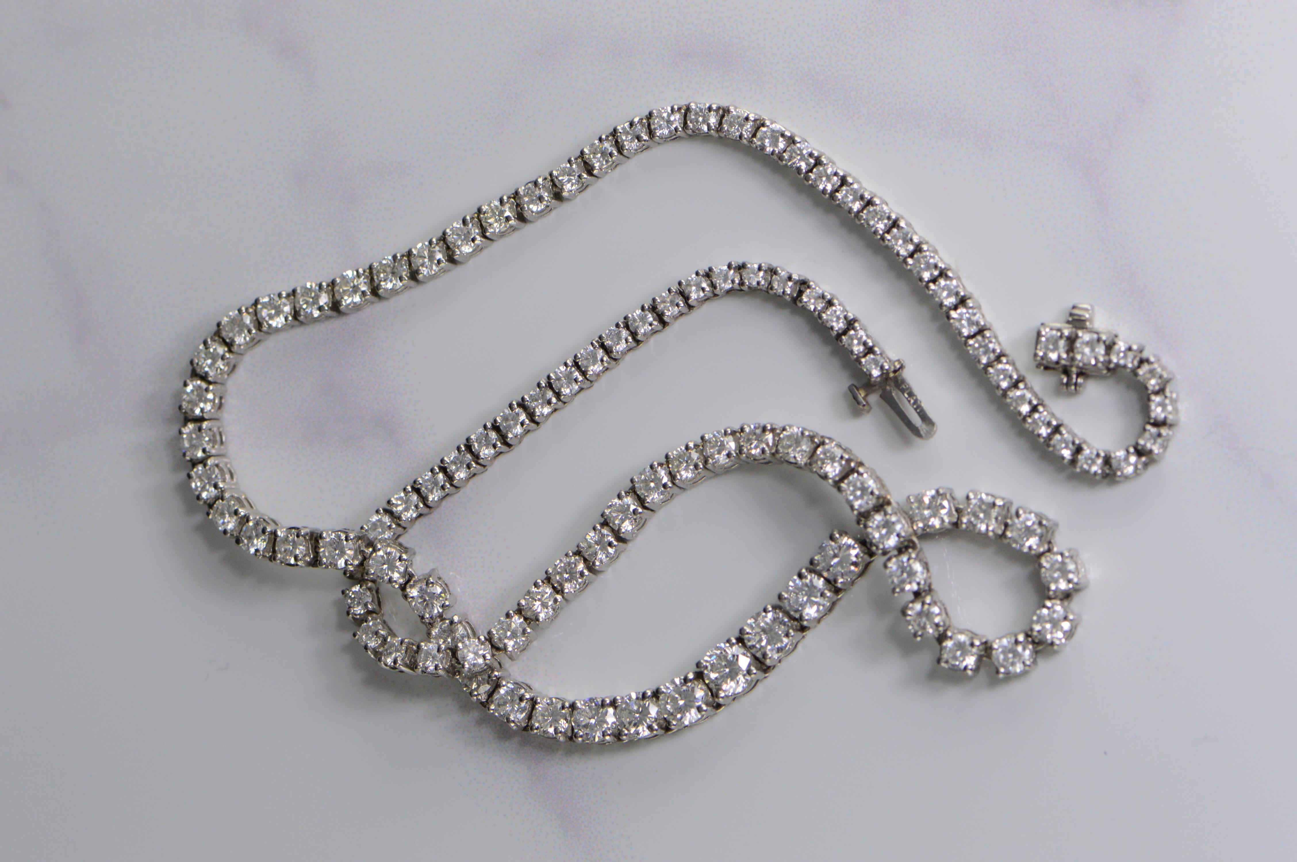 Round Cut 15 Carat Diamonds Platinum Necklace For Sale