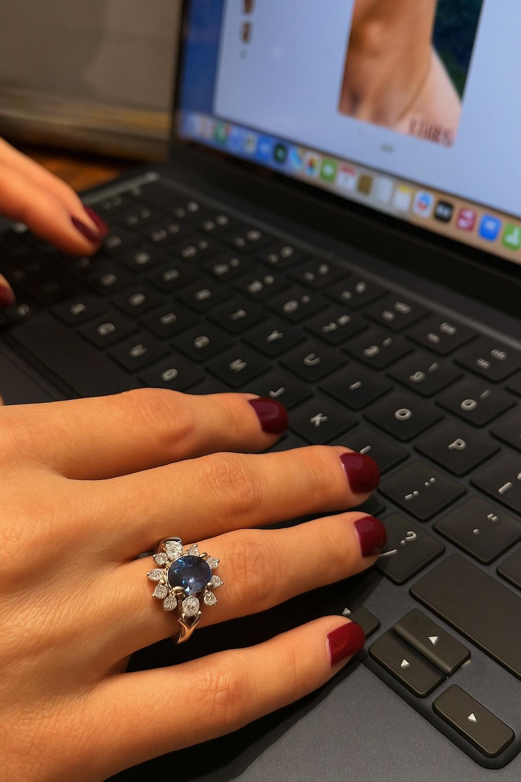 Anello in oro bianco con zaffiro e diamante da 1,5 carati in vendita 3