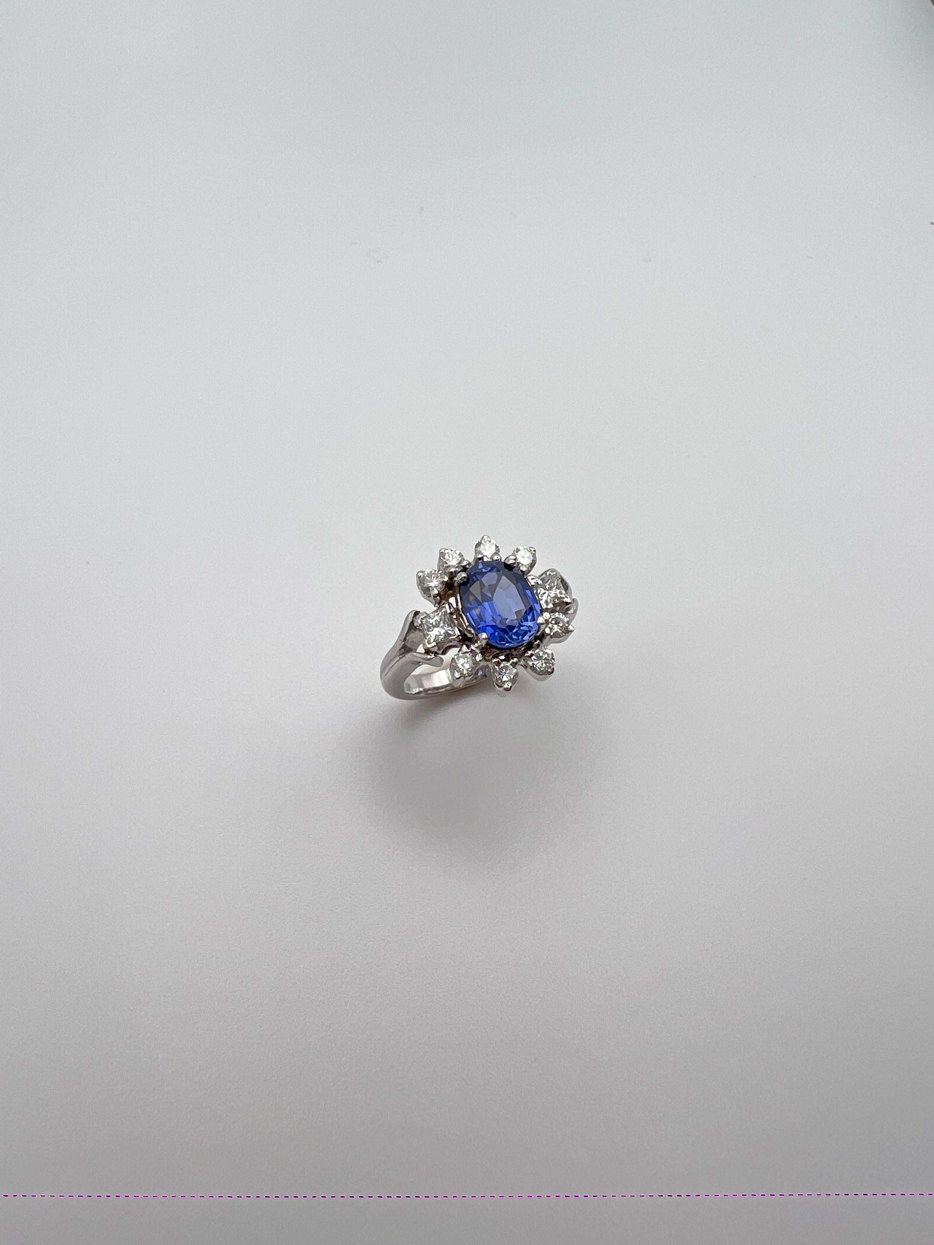 1.5 Carats Sapphire and Diamond White Gold Ring In Excellent Condition For Sale In Firenze, FI