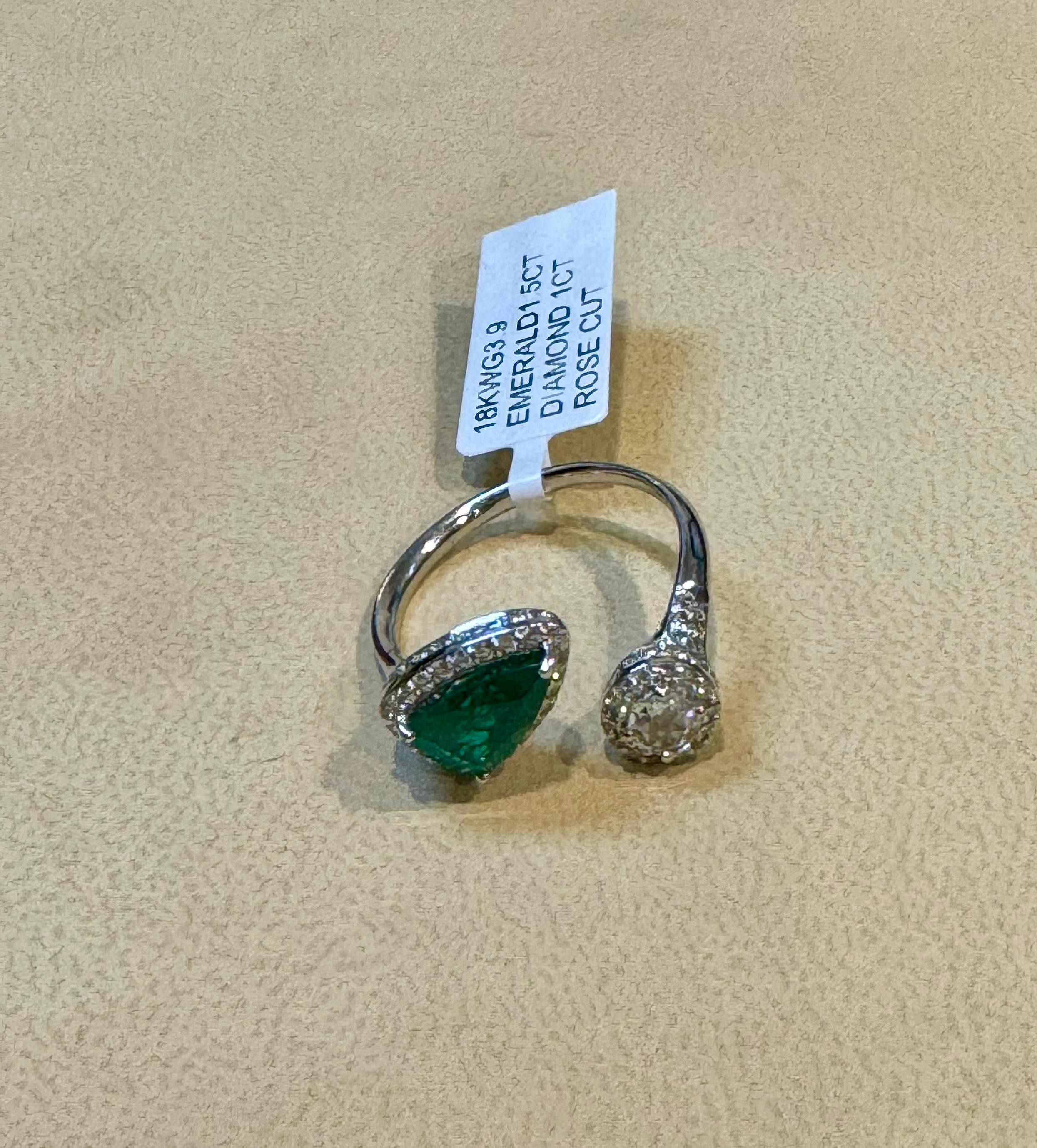 1.5 Ct Finest Colombian Pear Emerald & 1 Ct Diamond Ring in 18 Kt Gold Size 8 In Excellent Condition For Sale In New York, NY