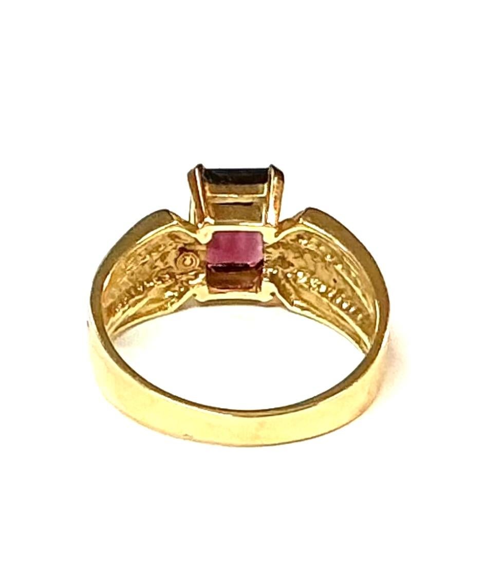 Bague en or jaune 14 carats avec grenat 1,5 carat Bon état - En vente à Bradenton, FL