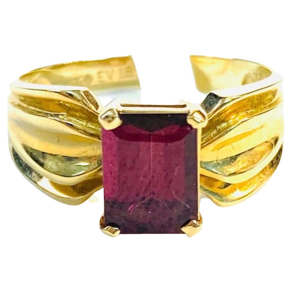 1.5 Ct Garnet 14K Yellow Gold Ring For Sale