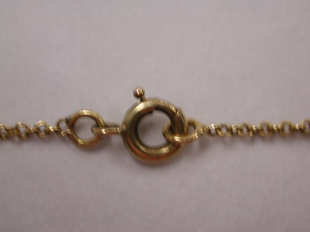 Pendentif et chaîne en or 15 carats avec améthyste et perles de rocaille, 1910 Bon état - En vente à London, GB